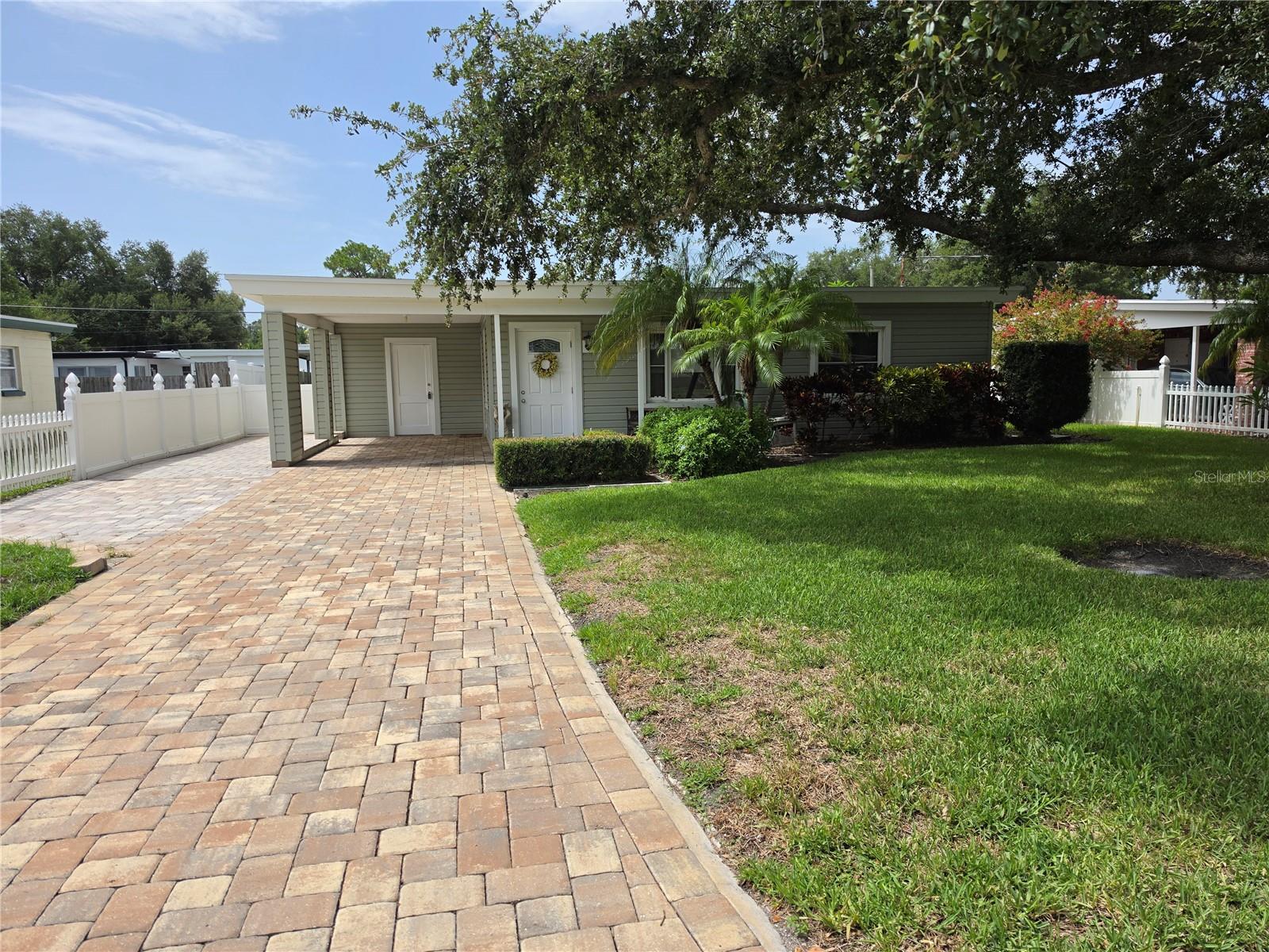 Photo of 3510 W PAUL AVENUE TAMPA FL 33611