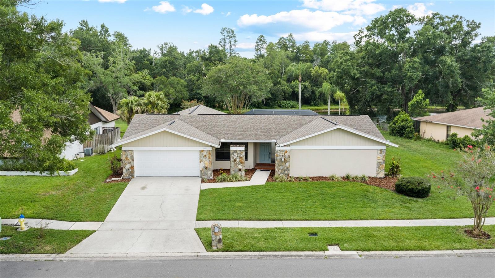 Photo of 14011 WOLCOTT DRIVE TAMPA FL 33624
