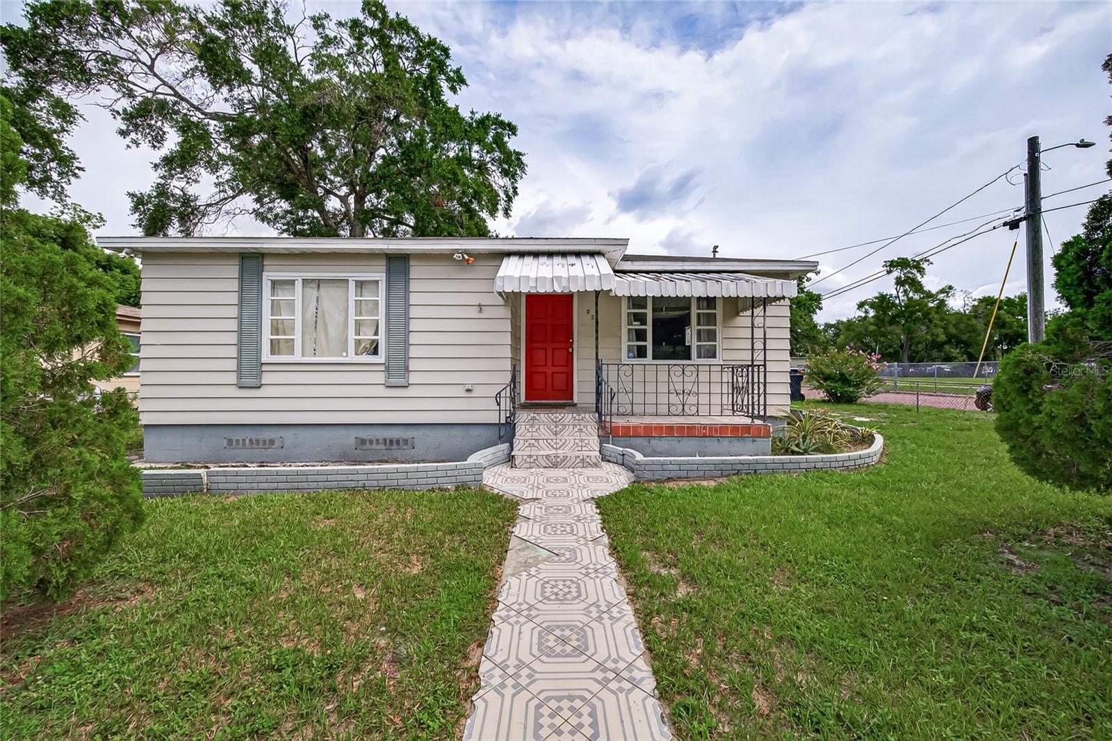 Photo of 804 E FLORA STREET TAMPA FL 33604