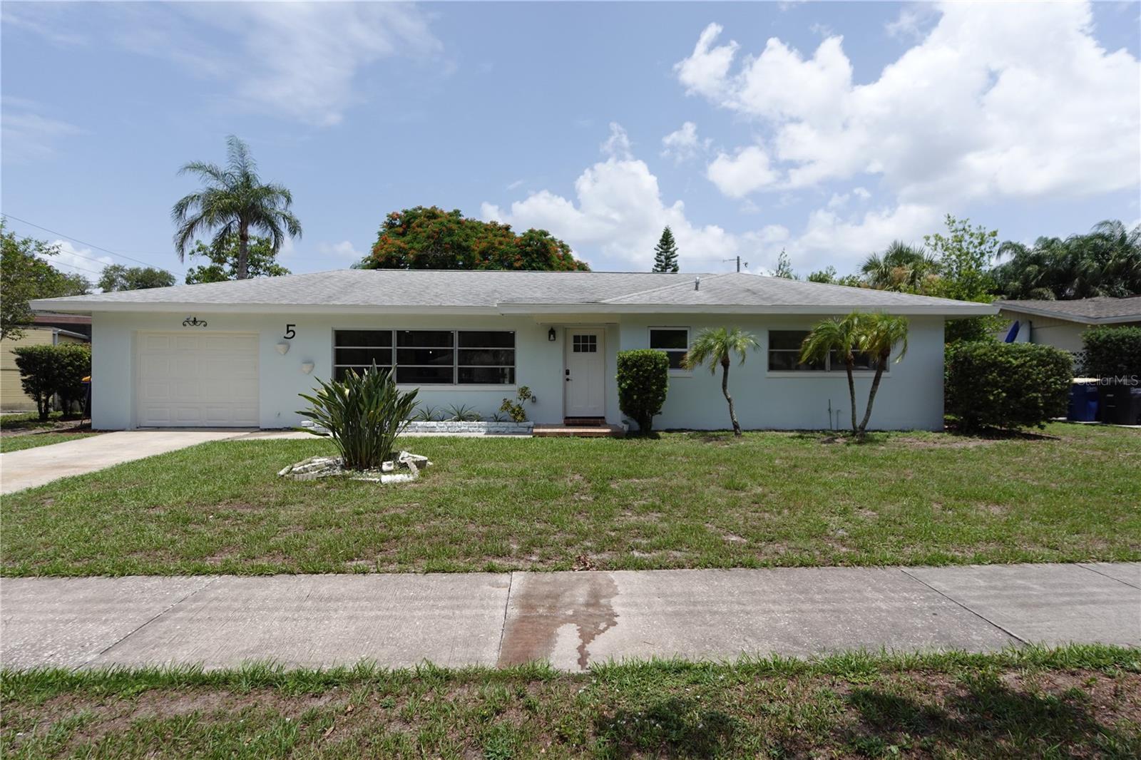 Photo of 5 S HERCULES AVENUE CLEARWATER FL 33765