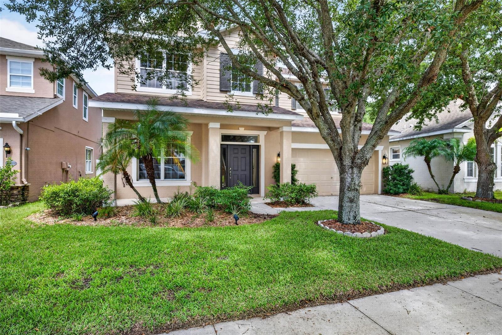 Photo of 7906 CAMDEN WOODS DRIVE TAMPA FL 33619