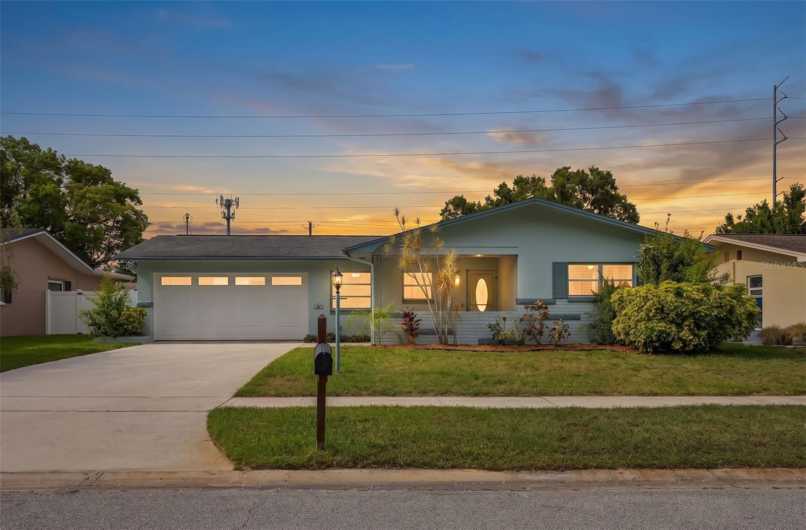 Photo of 965 SANTA MONICA DRIVE DUNEDIN FL 34698