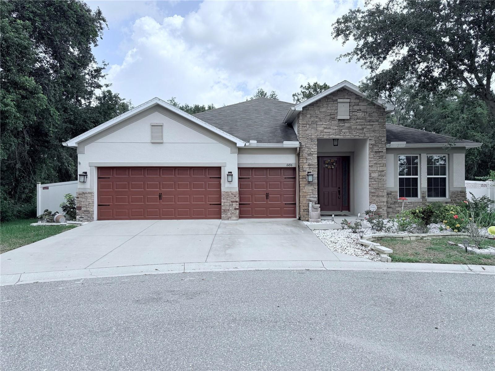 Photo of 6456 DOE PATH COURT WESLEY CHAPEL FL 33545
