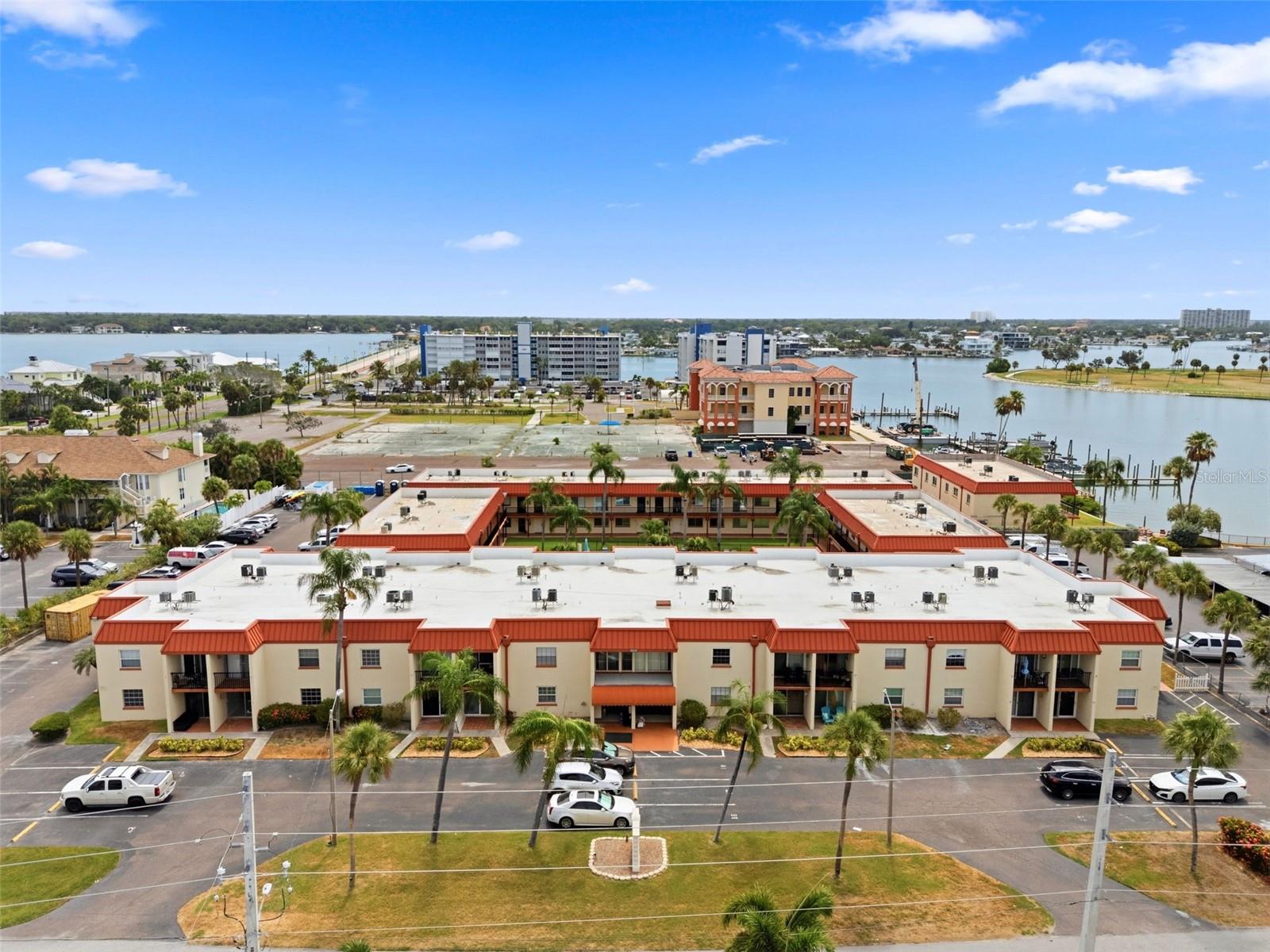 Photo of 10365 PARADISE BOULEVARD #1 TREASURE ISLAND FL 33706