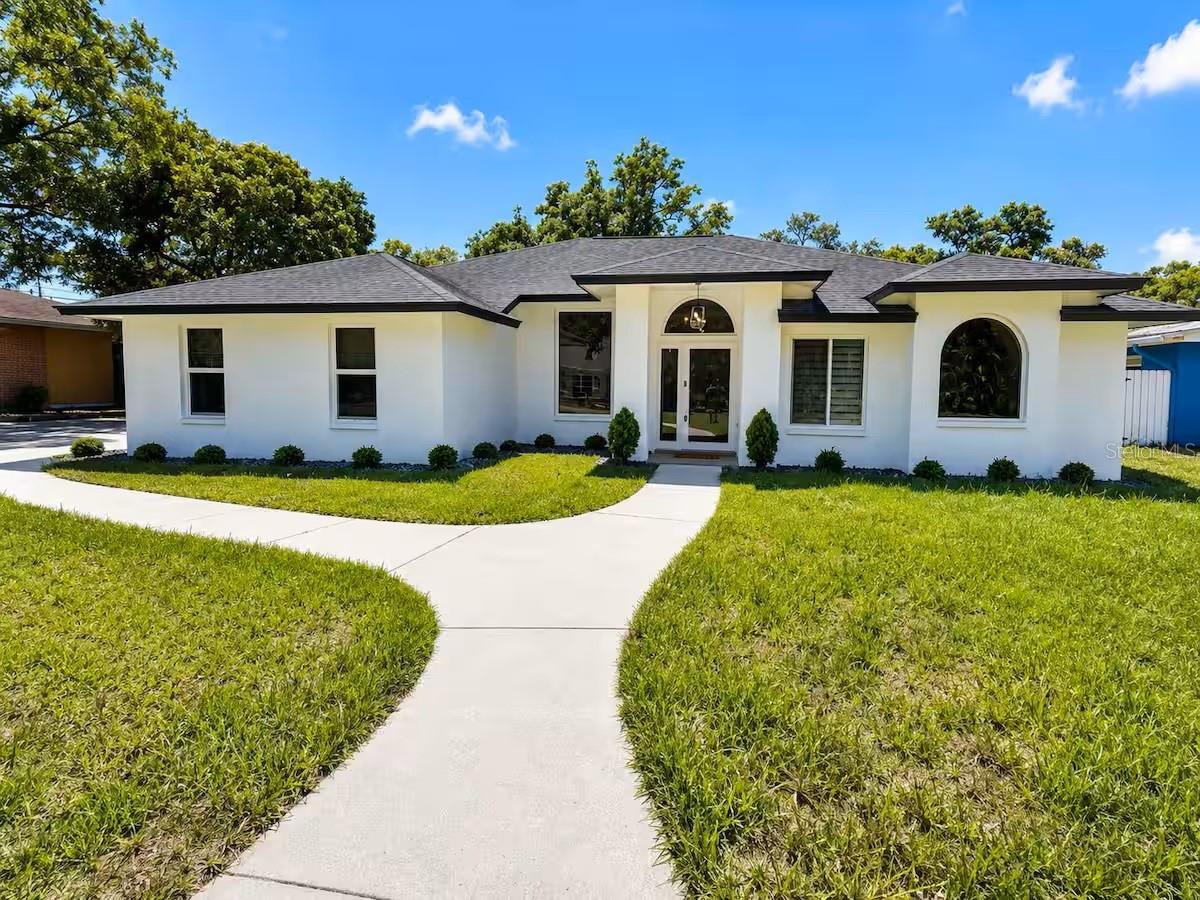 Photo of 4760 CAMPHOR AVENUE SARASOTA FL 34231