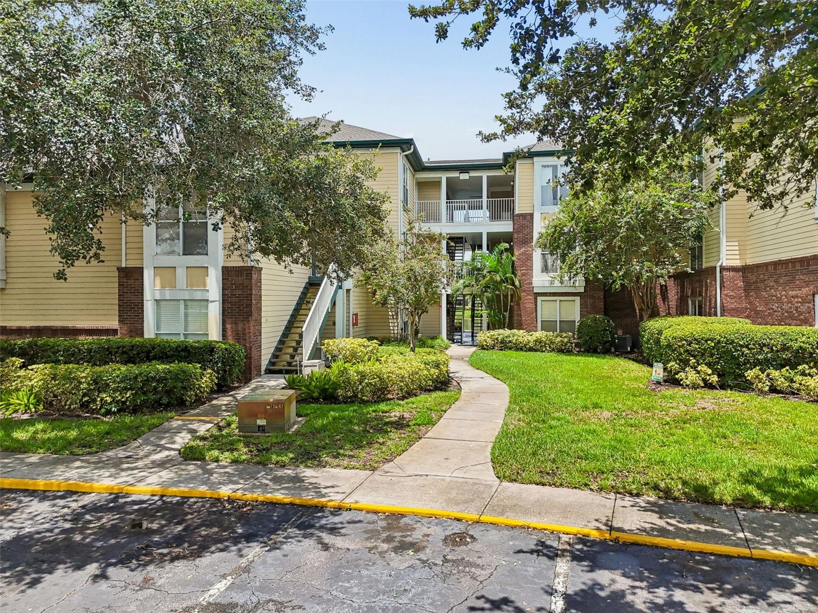 Photo of 4115 CHATHAM OAK COURT #201 TAMPA FL 33624
