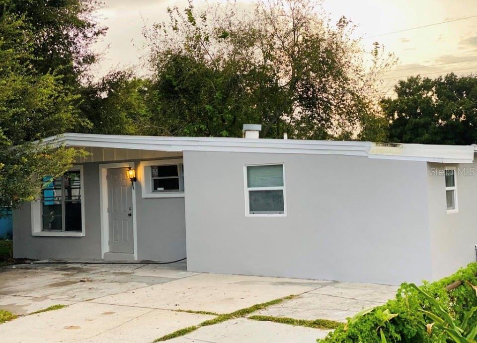 Photo of 3207 CLIFFORD SAMPLE DRIVE TAMPA FL 33619