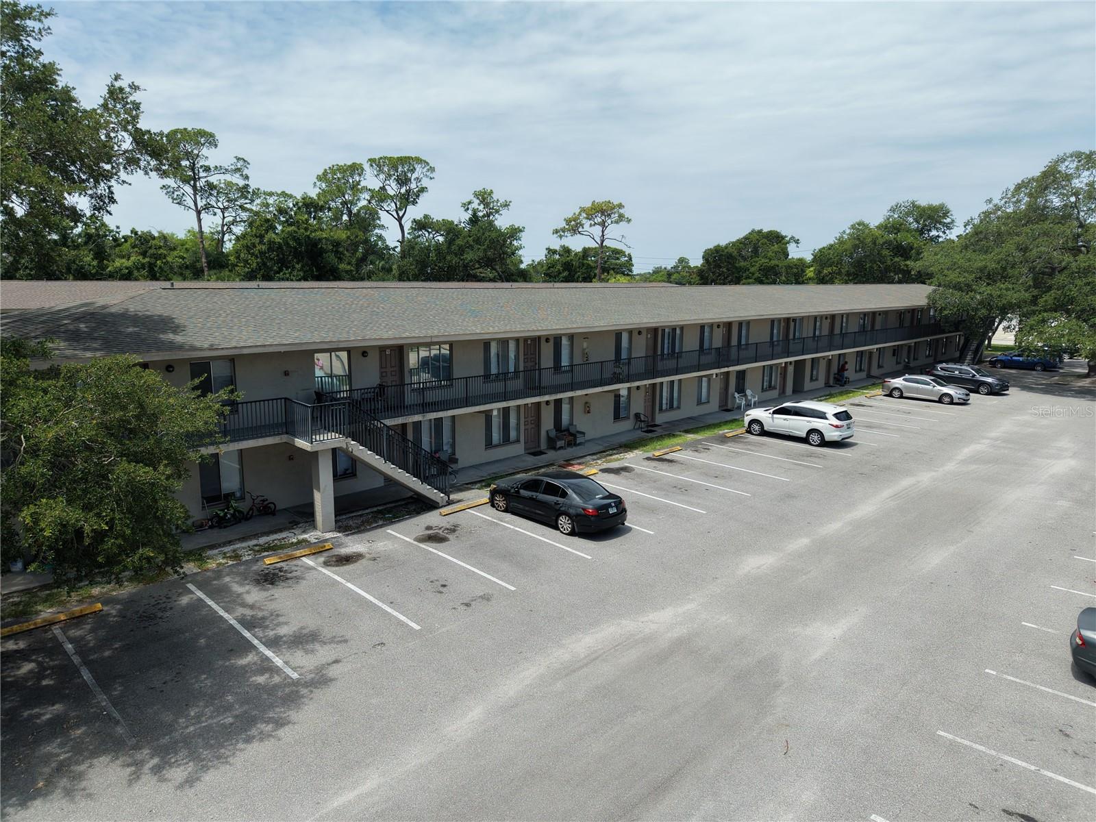 Photo of 6450 78TH AVENUE #38 PINELLAS PARK FL 33781