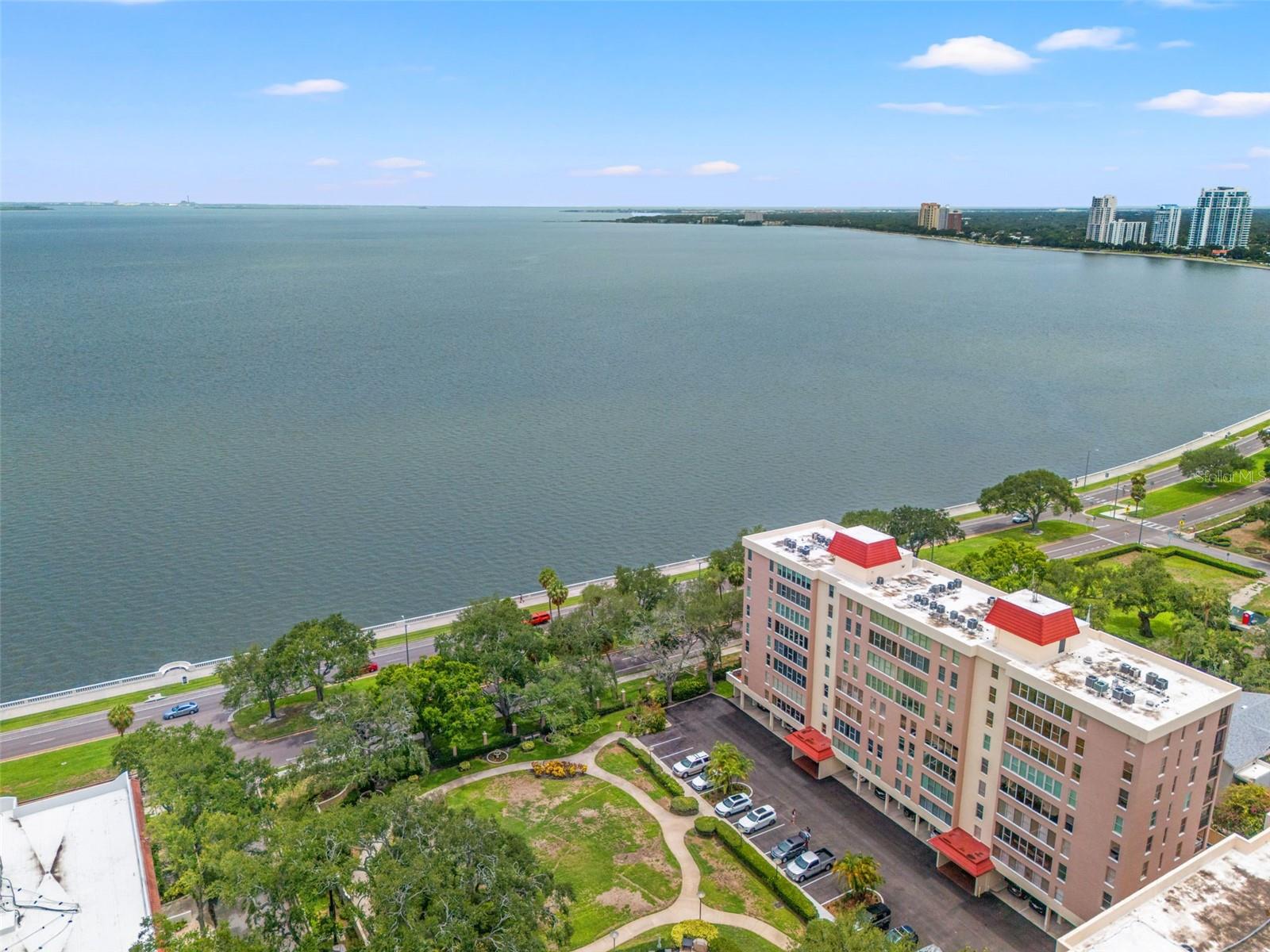 Photo of 2407 S ARDSON PLACE #601 TAMPA FL 33629