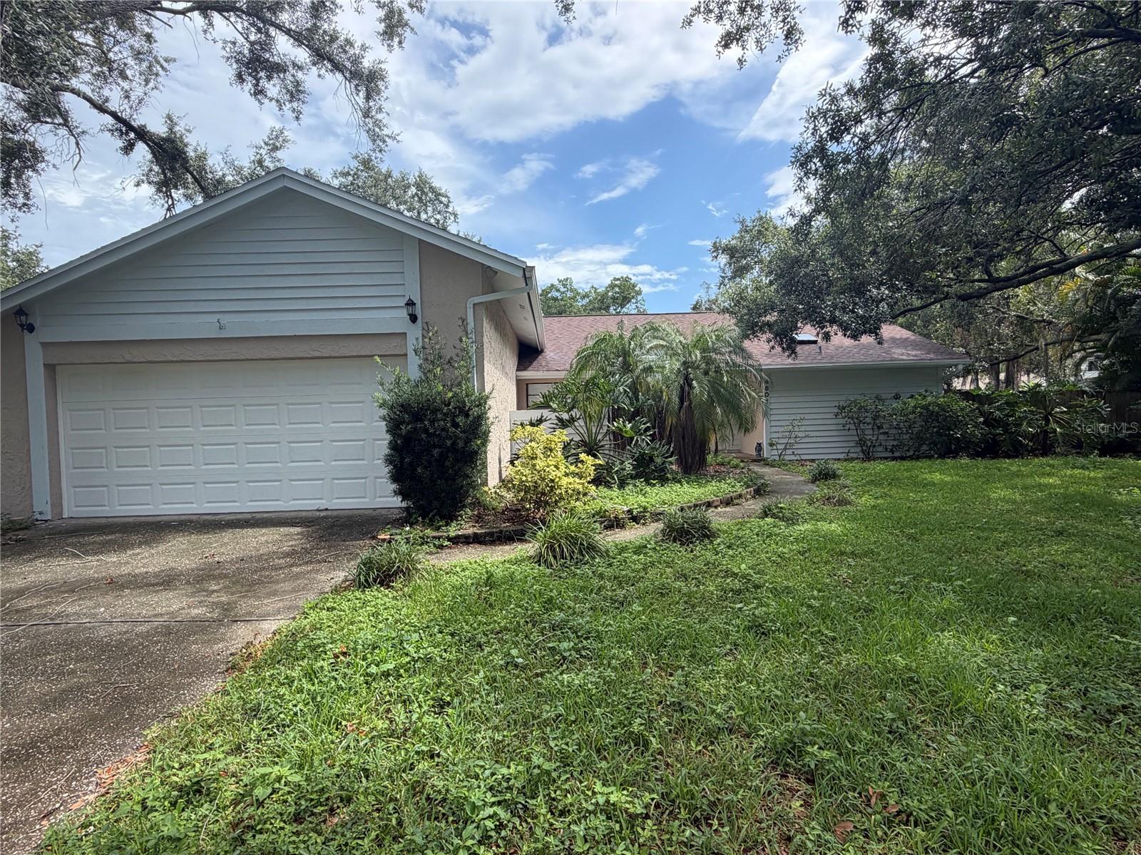 Photo of 4601 FARMHOUSE DRIVE TAMPA FL 33624