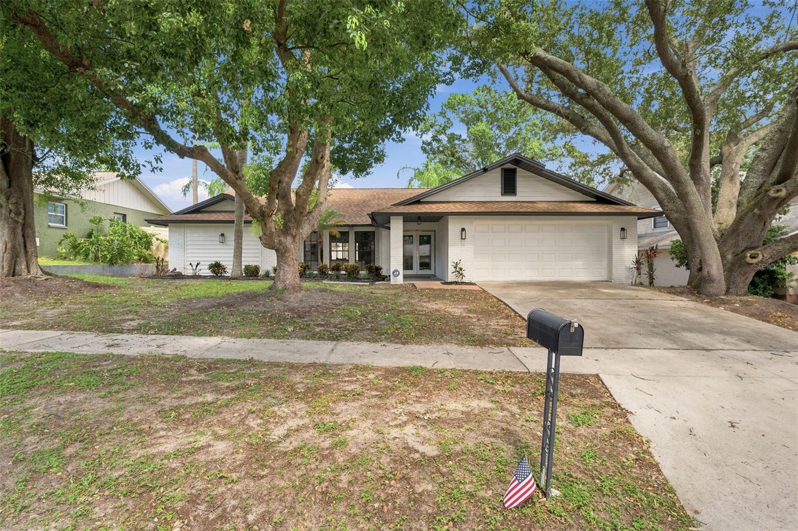 Photo of 2721 BRIARPATCH DRIVE VALRICO FL 33596