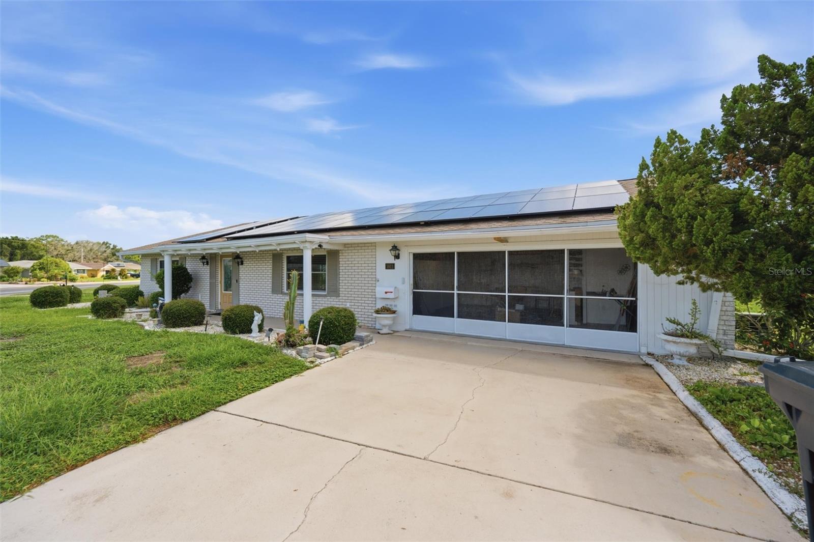 Photo of 1811 MILFORD CIRCLE SUN CITY CENTER FL 33573