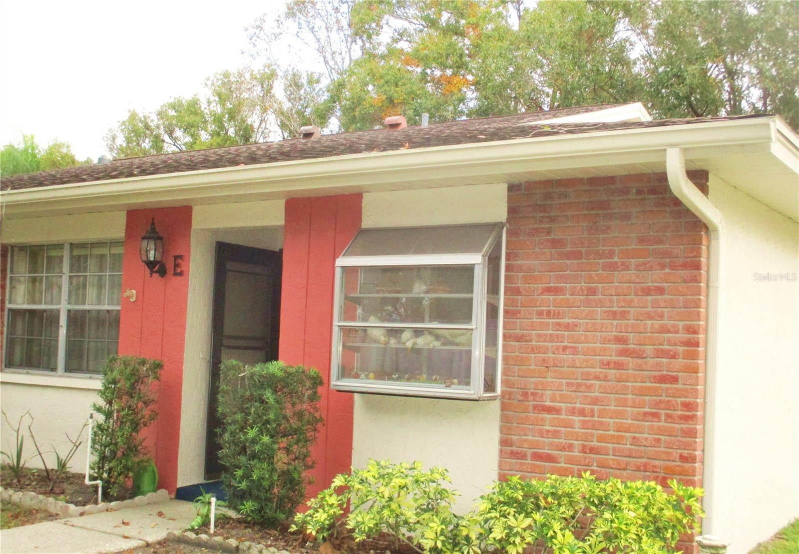 Photo of 2225 LARK CIRCLE #E PALM HARBOR FL 34684
