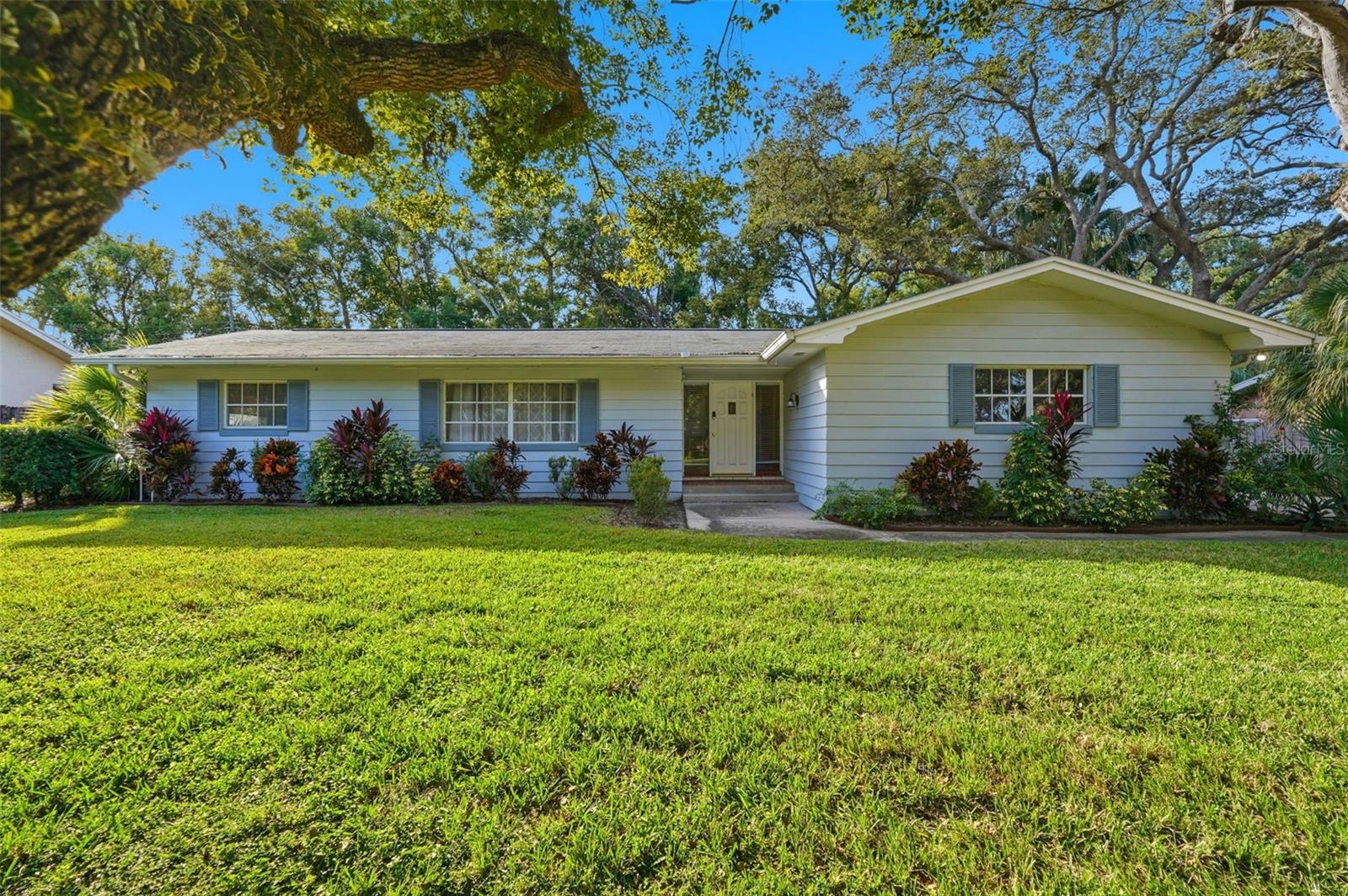 Photo of 764 FOREST GLEN ROAD CLEARWATER FL 33765