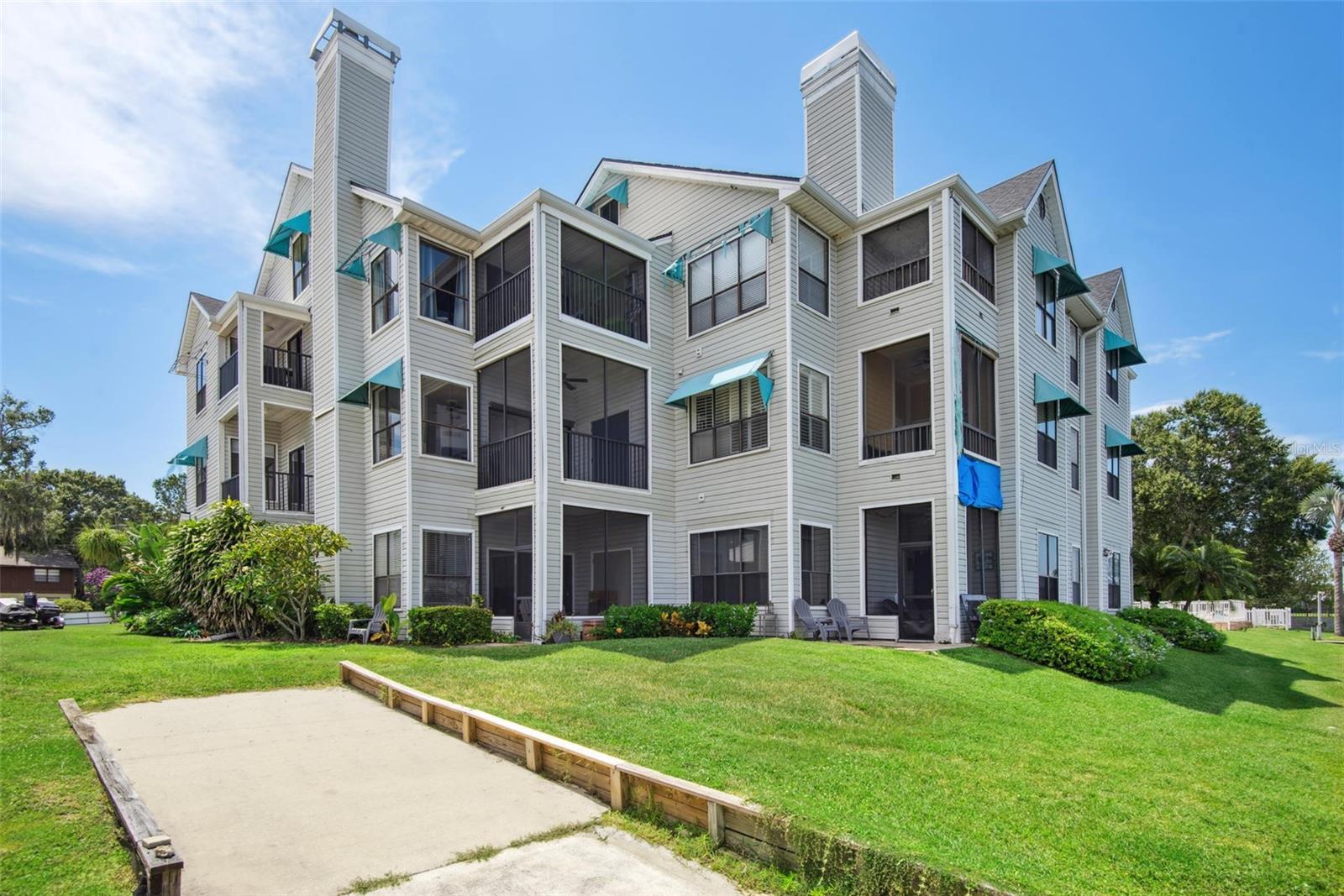 Photo of 3127 W SLIGH AVENUE #204B TAMPA FL 33614