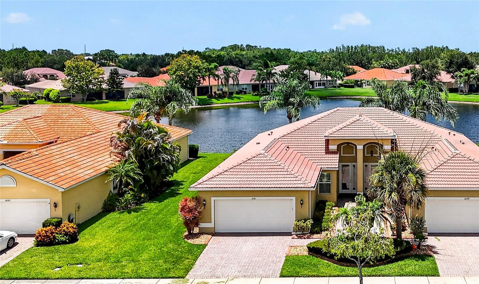 Photo of 16141 AMETHYST KEY DRIVE WIMAUMA FL 33598