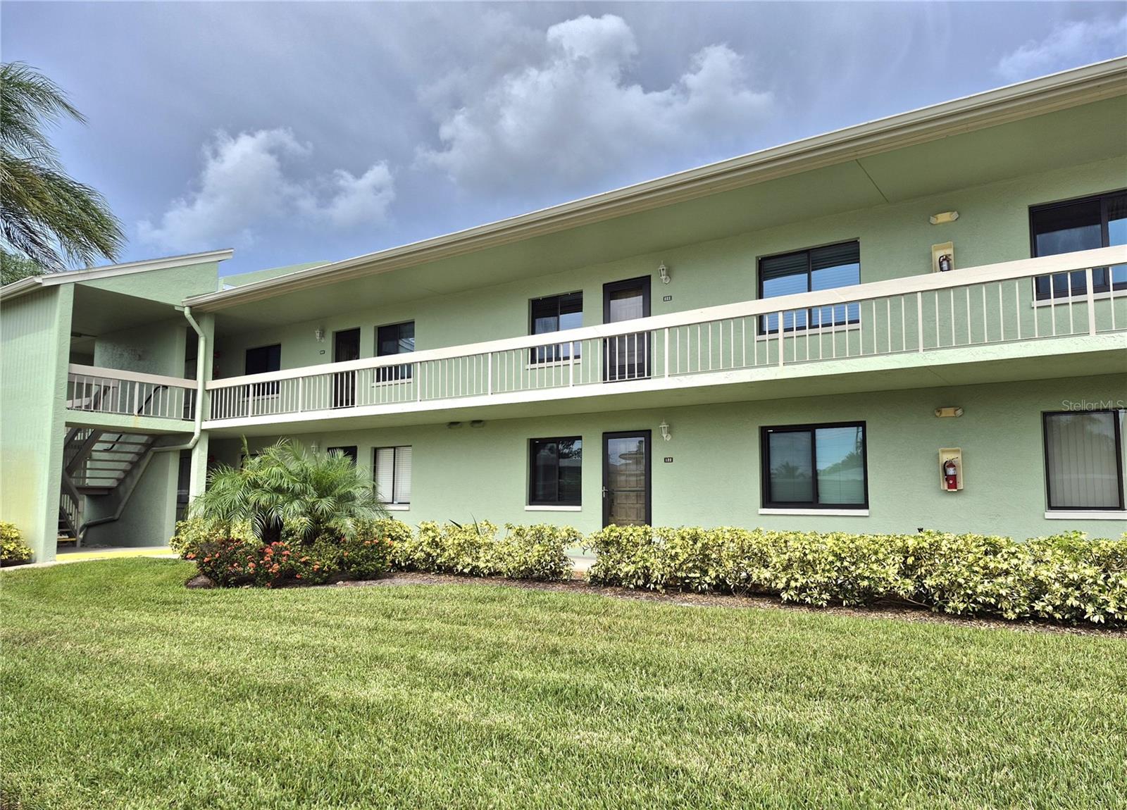 Photo of 222 CARYL WAY OLDSMAR FL 34677