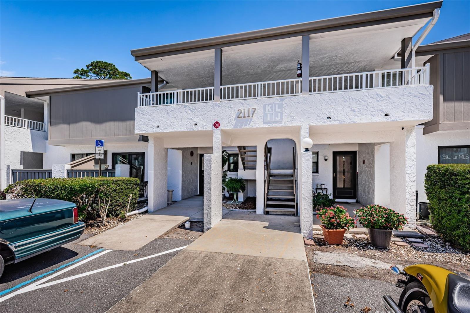 Photo of 2117 LAKEWOOD CLUB DRIVE #7K ST PETERSBURG FL 33712