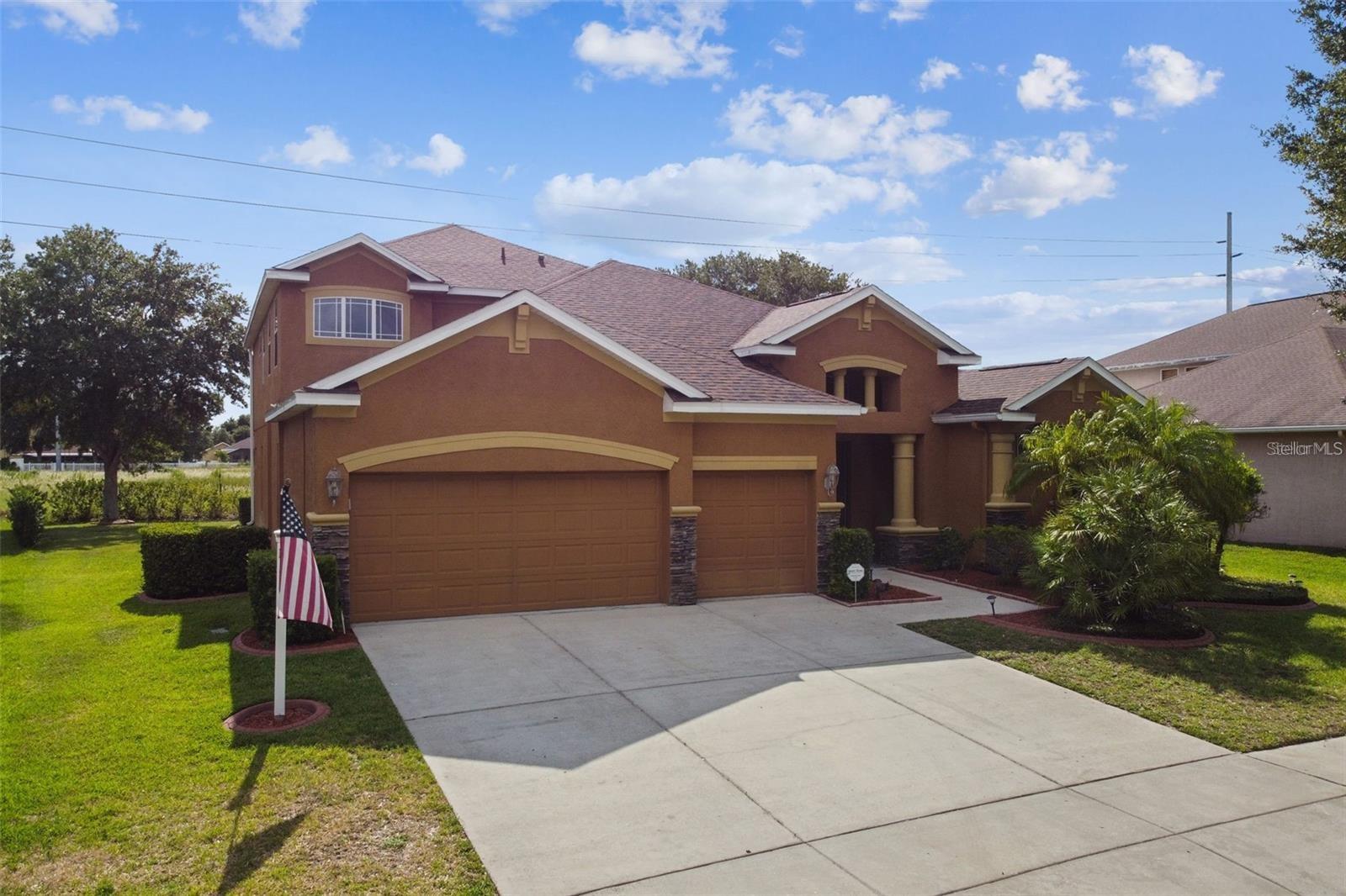 Photo of 1110 FACET VIEW WAY VALRICO FL 33594