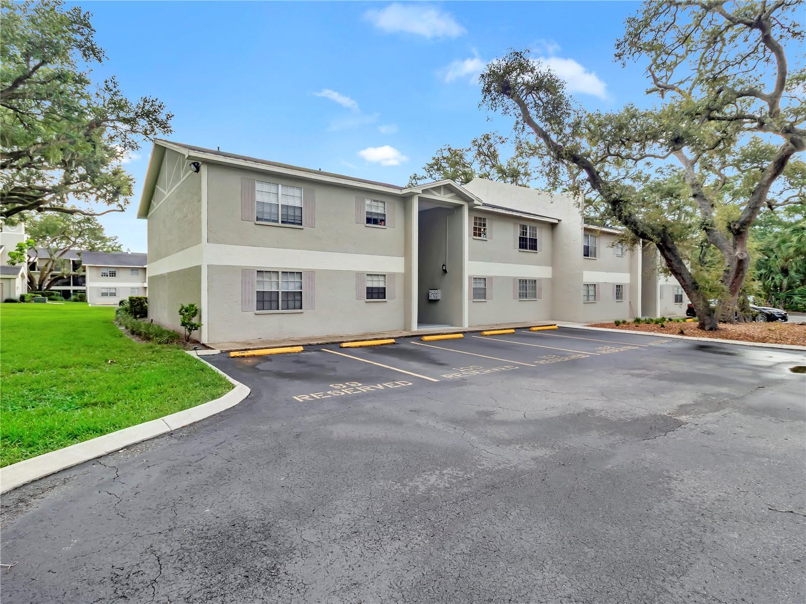 Photo of 14466 REUTER STRASSE CIRCLE #501 TAMPA FL 33613