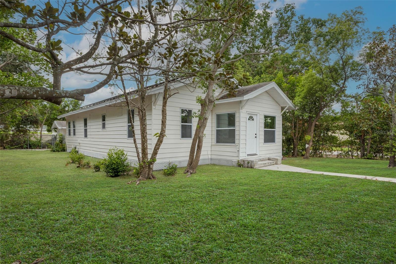 Photo of 4660 7TH AVENUE ST PETERSBURG FL 33713