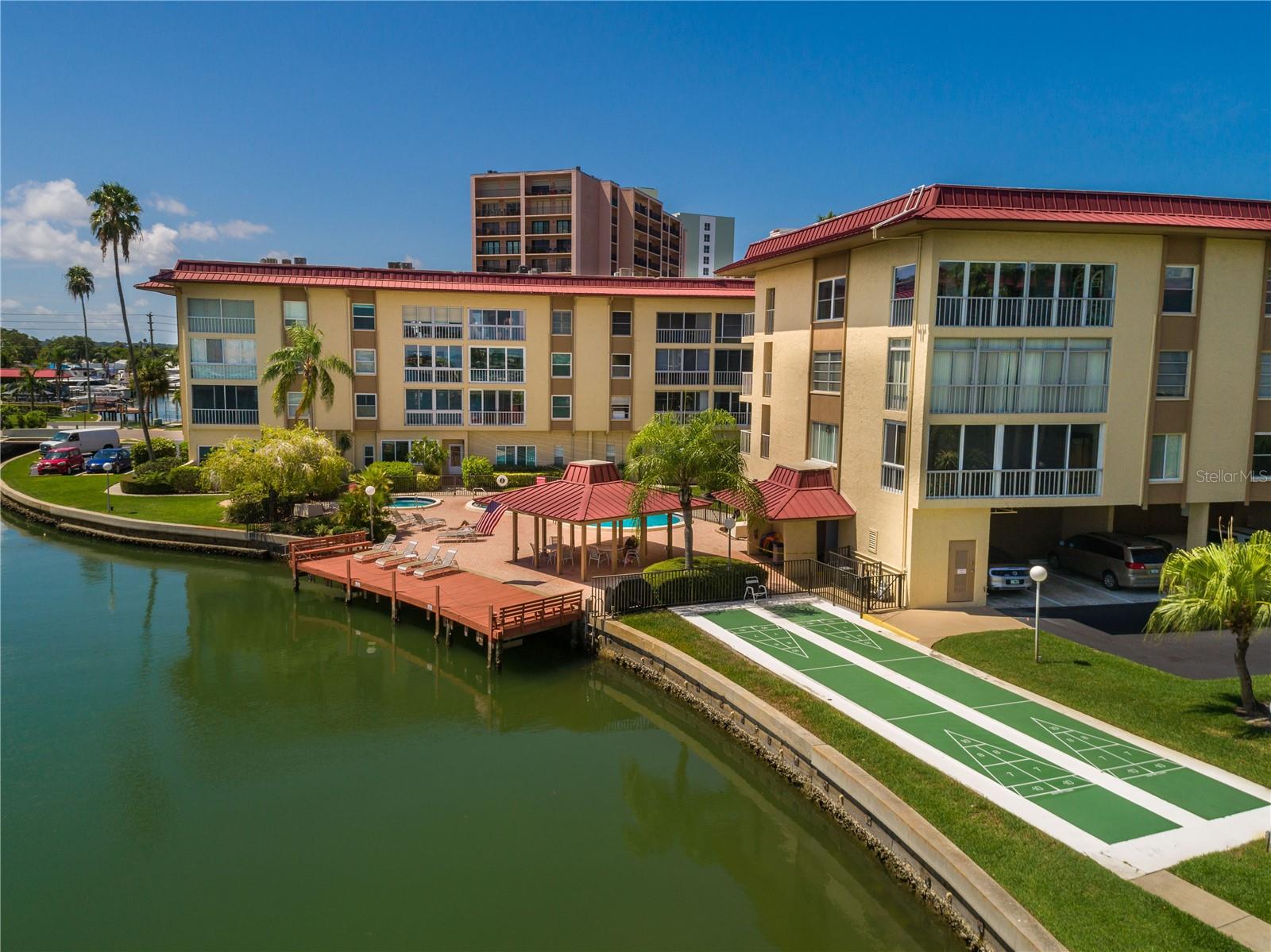 Photo of 121 ISLAND WAY #334 CLEARWATER BEACH FL 33767