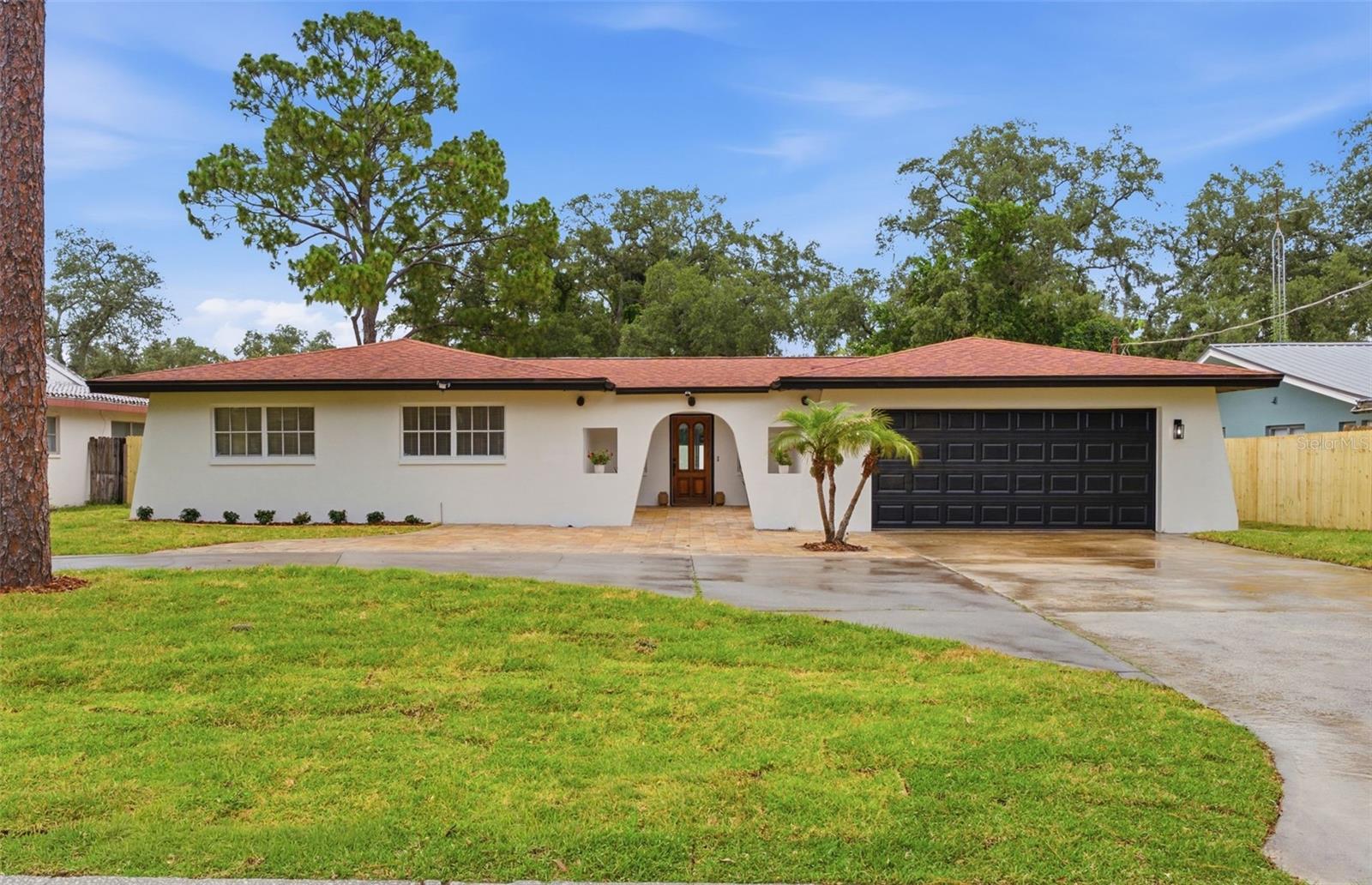 Photo of 5106 OAKHAVEN LANE TAMPA FL 33617