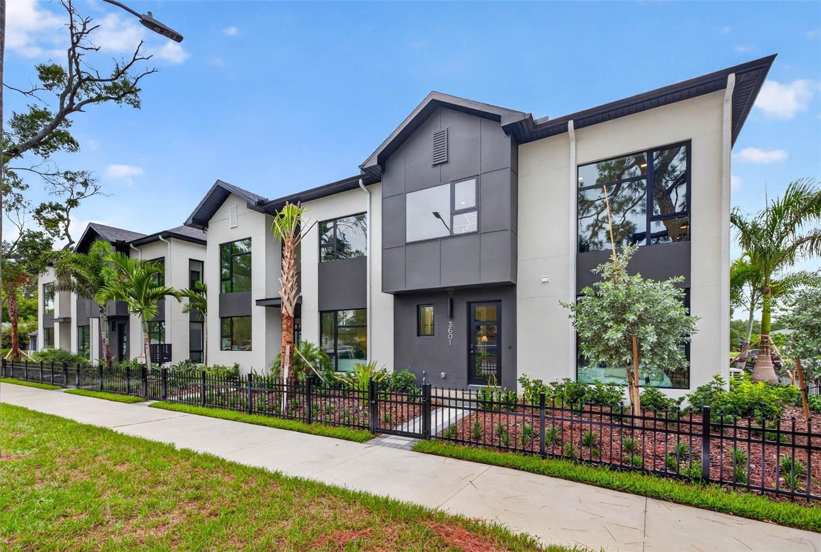Photo of 3603 1ST AVENUE ST PETERSBURG FL 33713