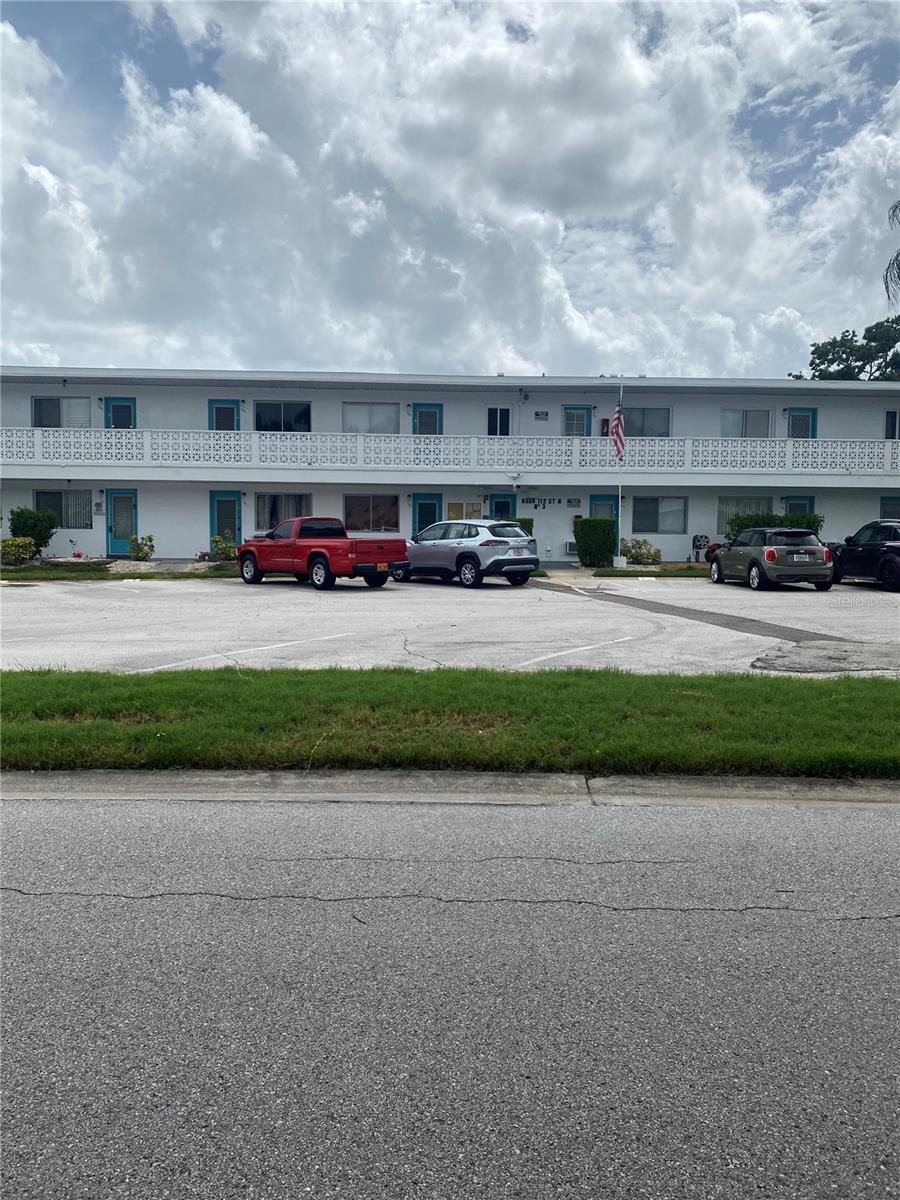 Photo of 8350 112TH STREET #104 SEMINOLE FL 33772