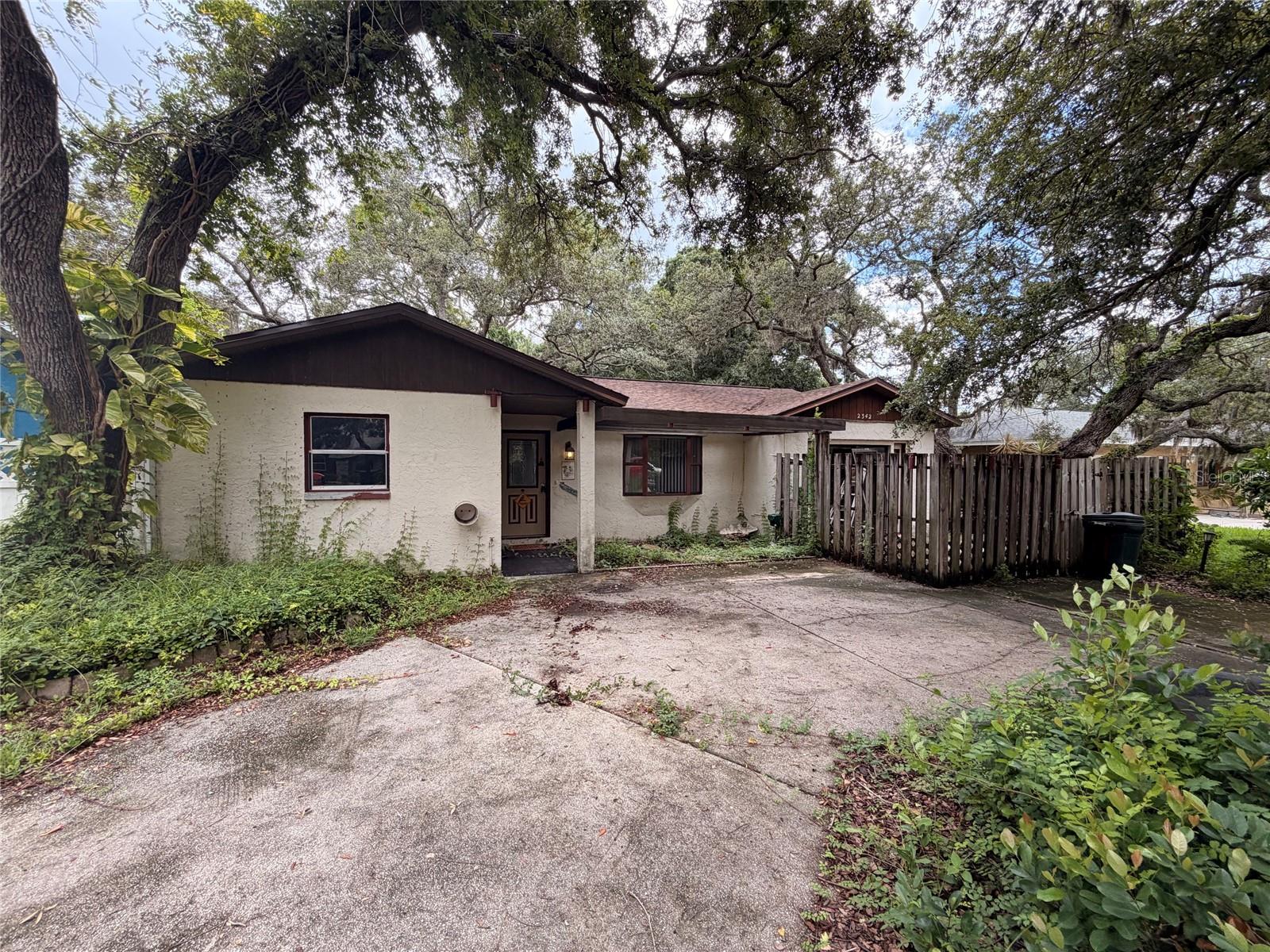 Photo of 2342 PEMBROOK DRIVE CLEARWATER FL 33764