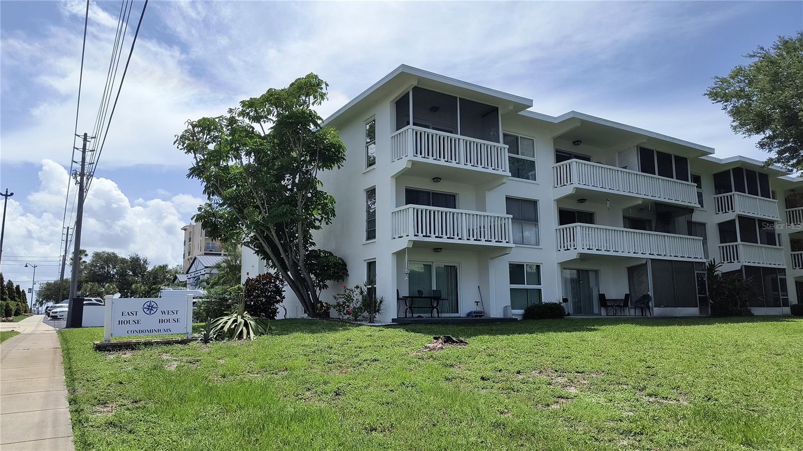 Photo of 2944 W BAY DRIVE #201 BELLEAIR BLUFFS FL 33770