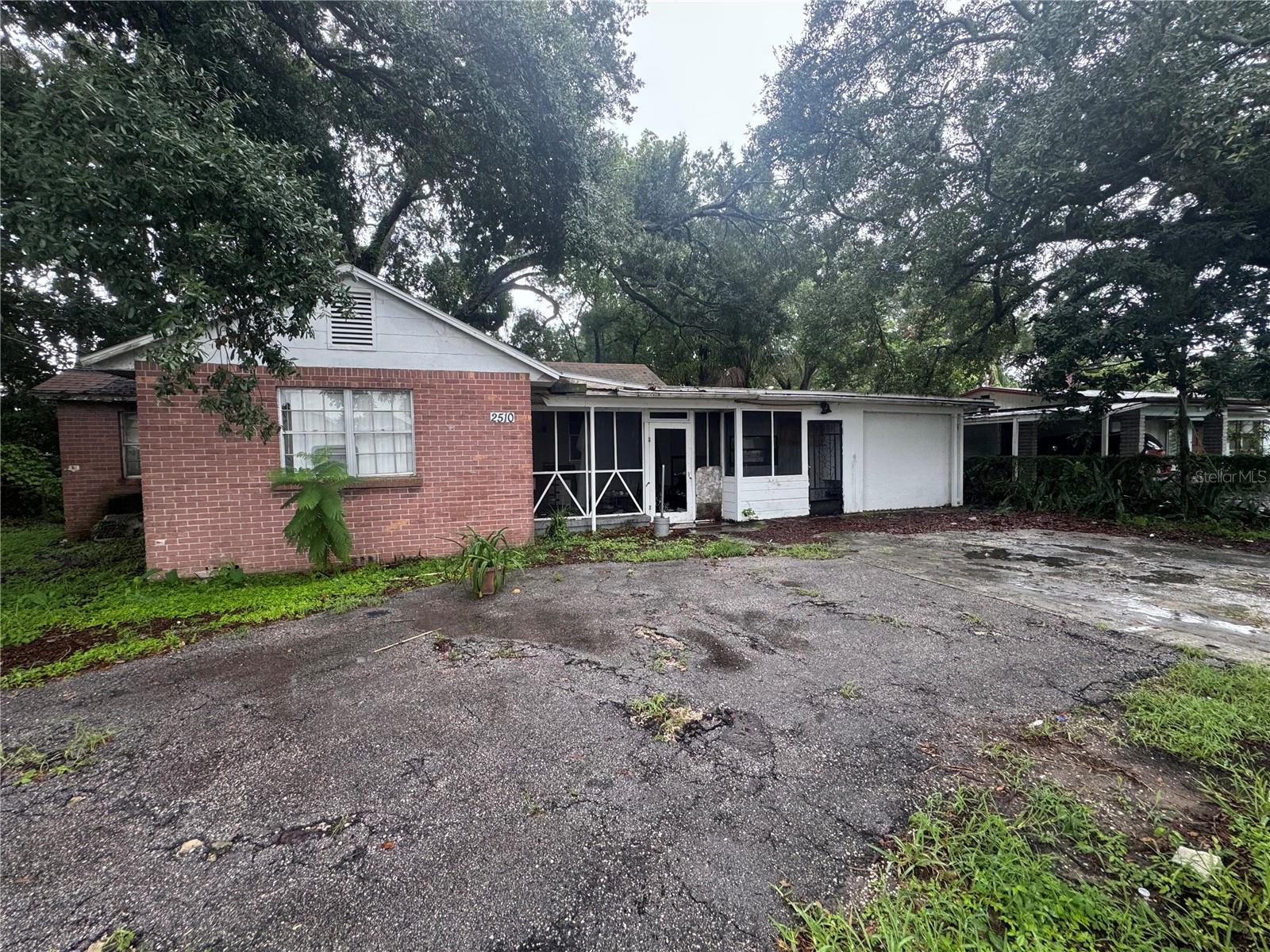 Photo of 2510 W HENRY AVENUE TAMPA FL 33614