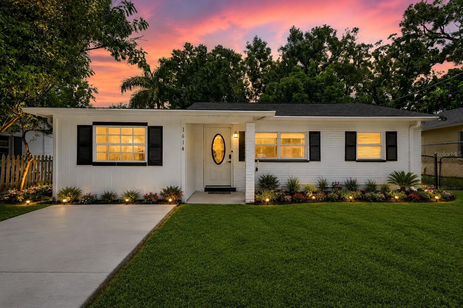 Photo of 1614 E MAPLE AVENUE TAMPA FL 33604