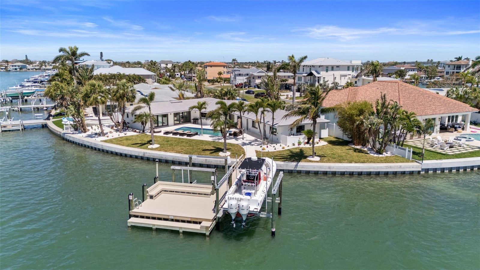 Photo of 11050 7TH STREET TREASURE ISLAND FL 33706