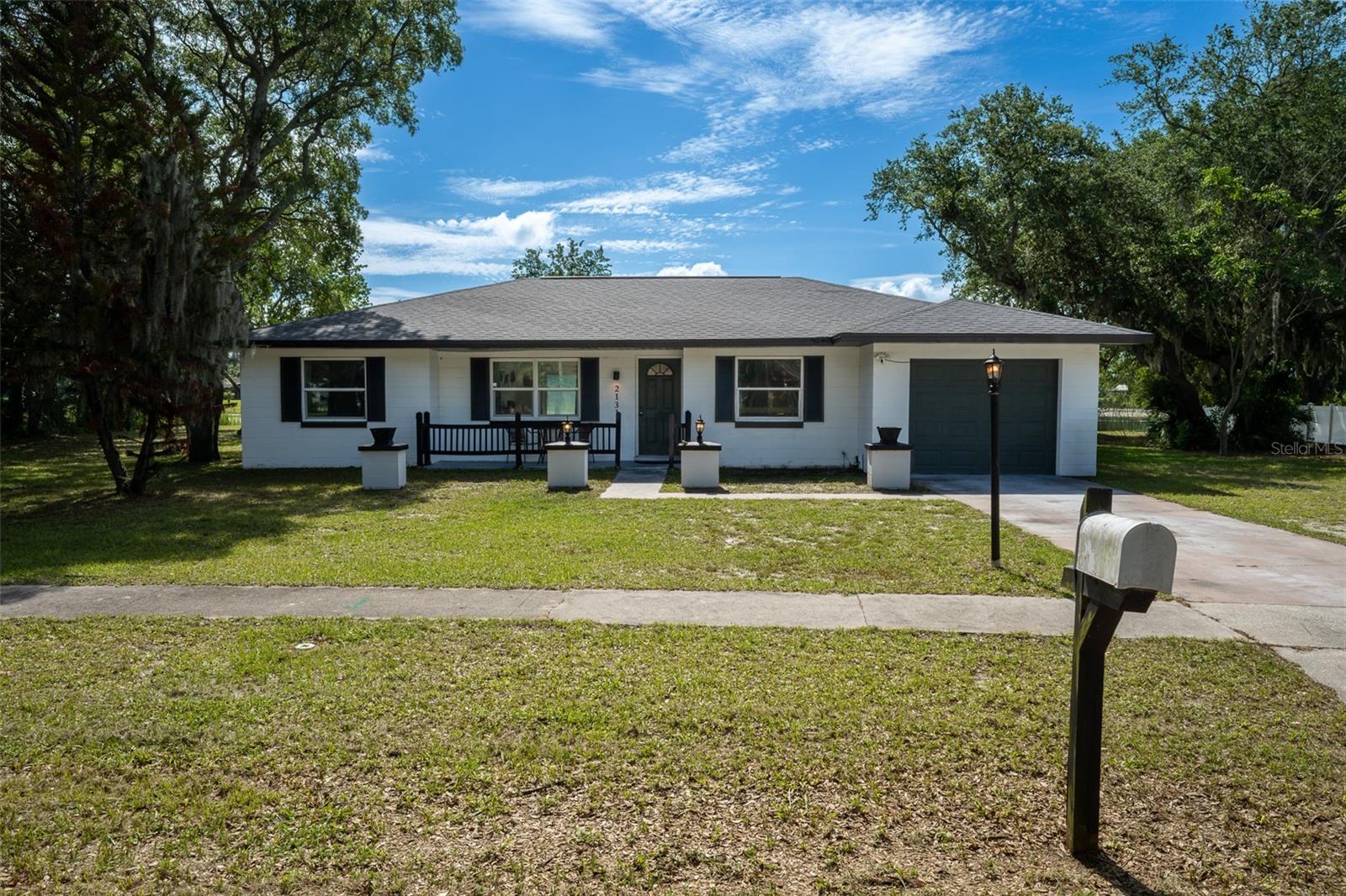 Photo of 2131 HAINLIN COURT DELTONA FL 32738