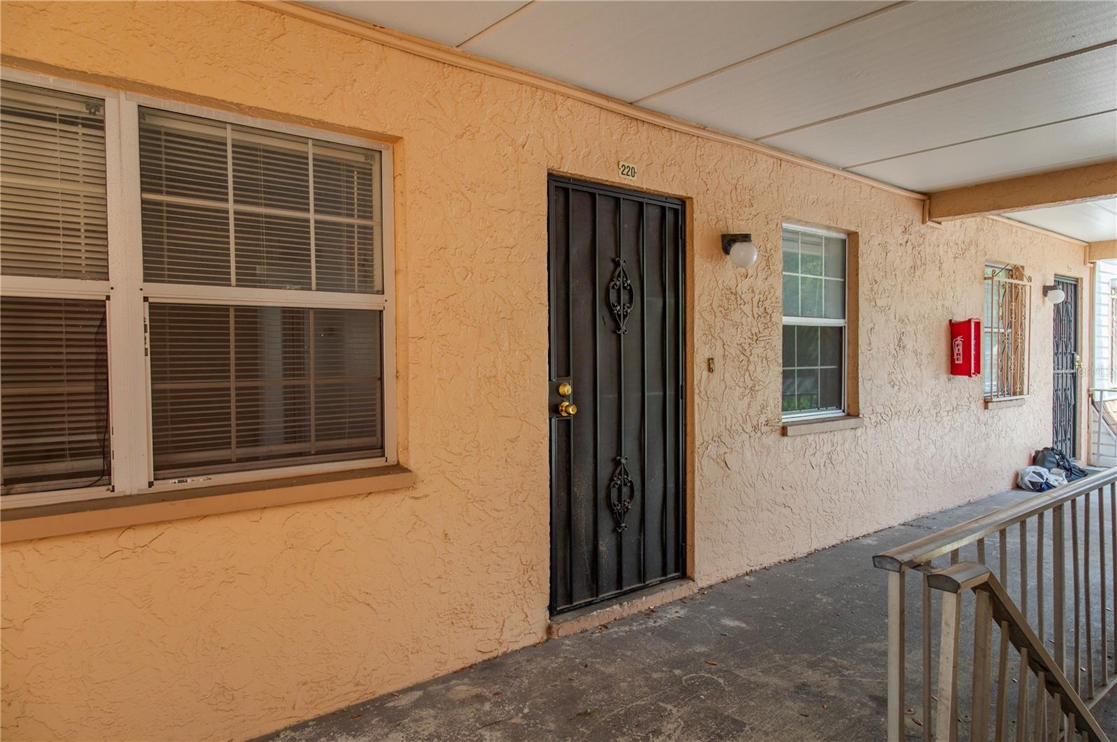 Photo of 4718 JOSEPH COURT #220 TAMPA FL 33614