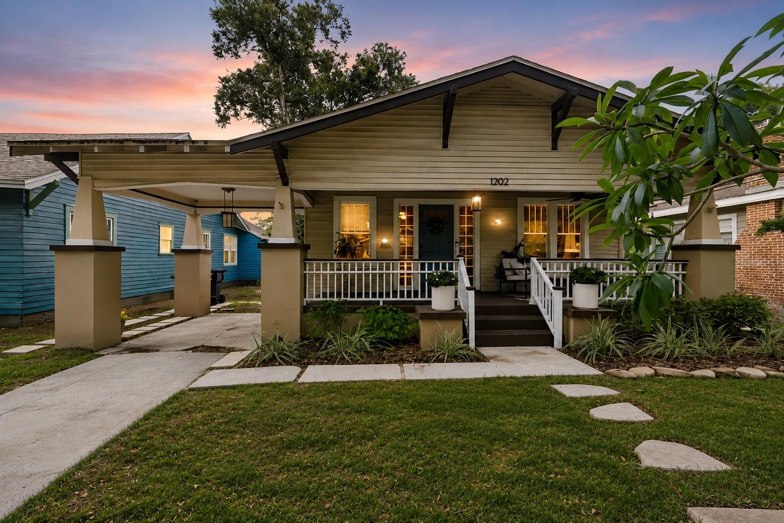 Photo of 1202 E POWHATAN AVENUE TAMPA FL 33604