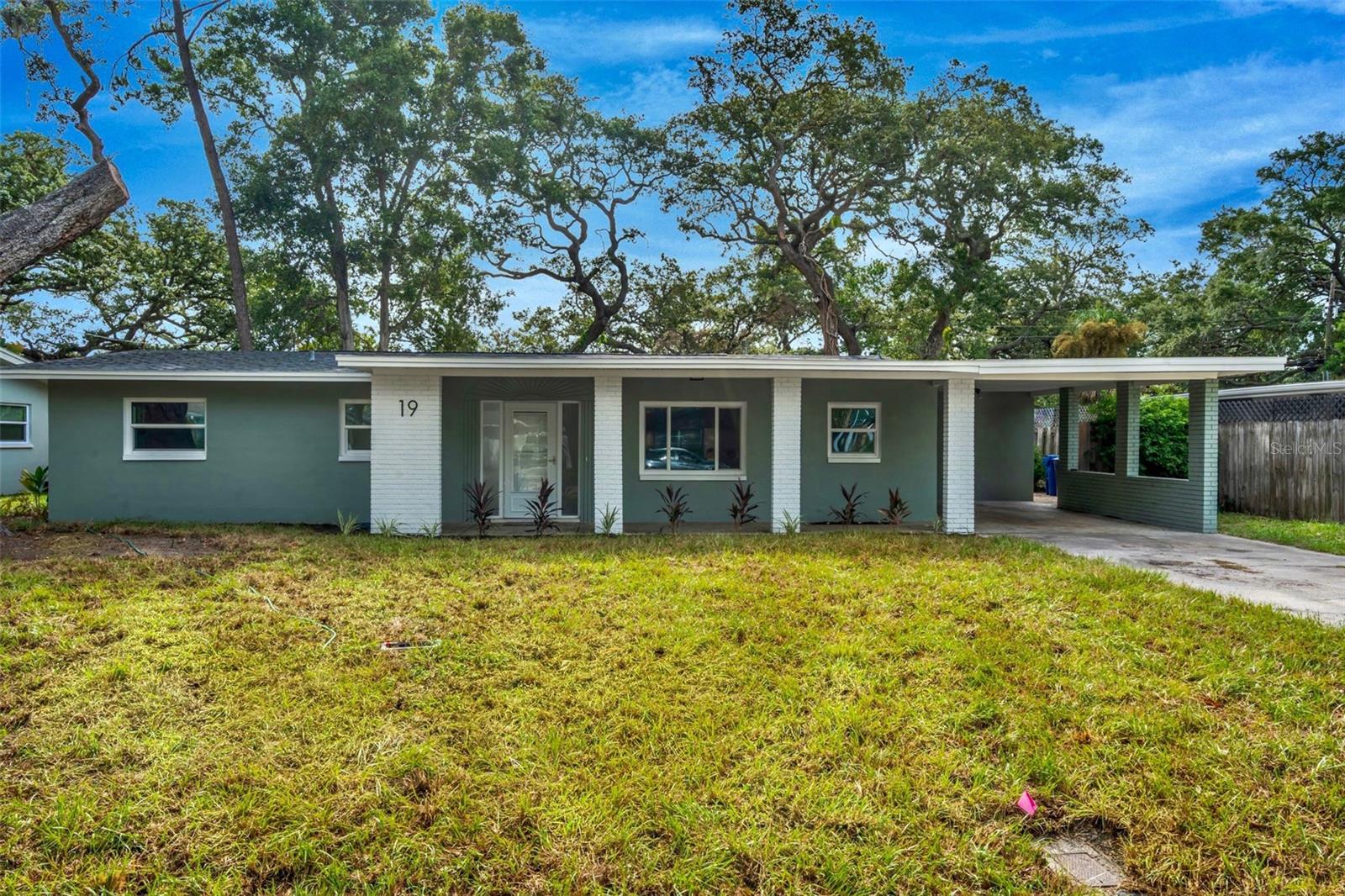 Photo of 19 VENTURA DRIVE DUNEDIN FL 34698