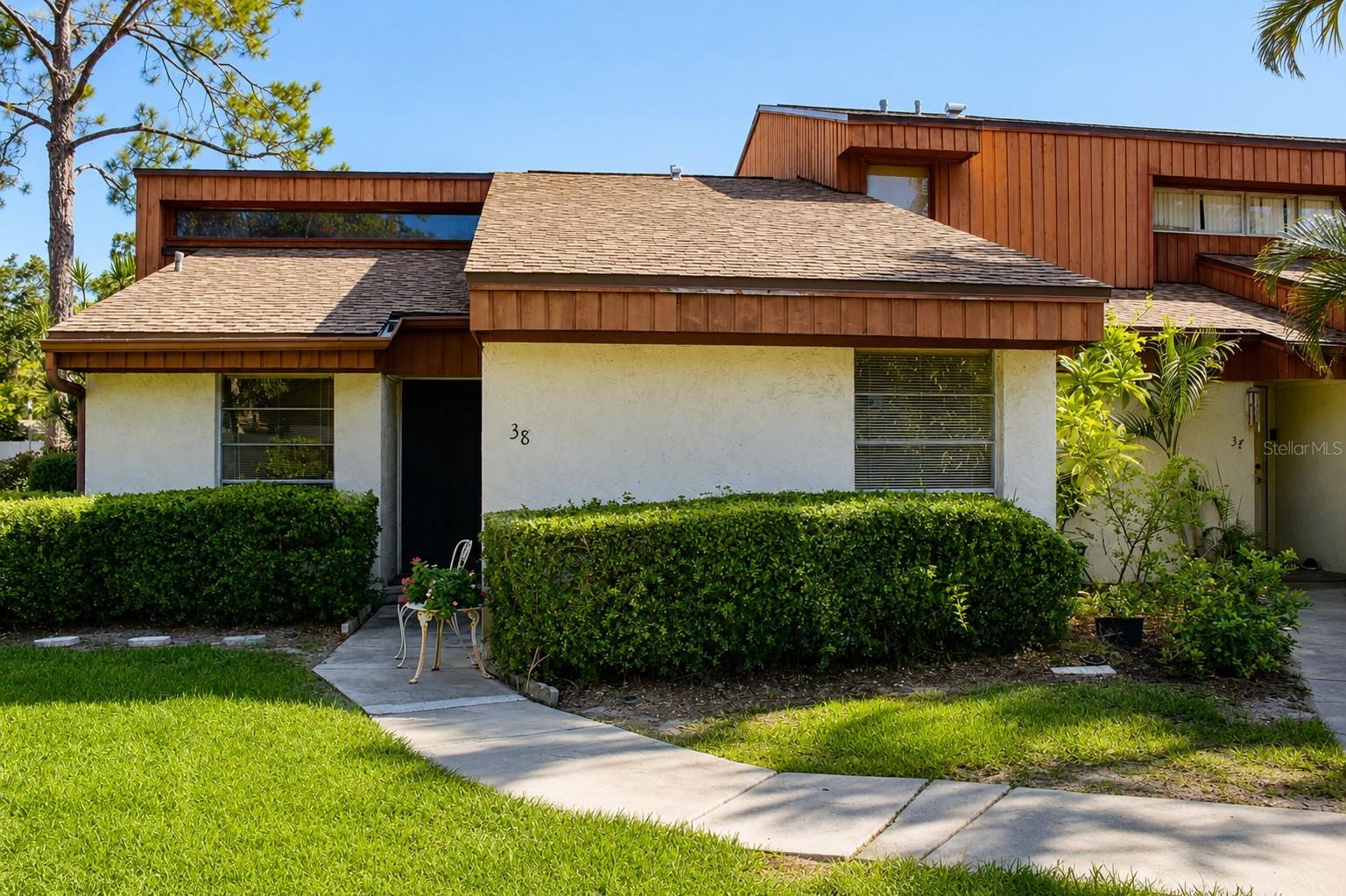 Photo of 2054 SUNSET POINT ROAD #38 CLEARWATER FL 33765