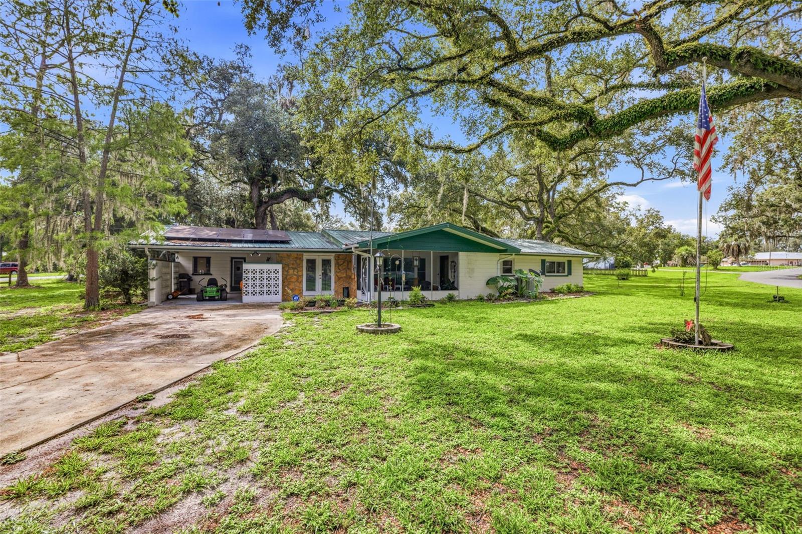 Photo of 34746 GARDENIA WAY DADE CITY FL 33523