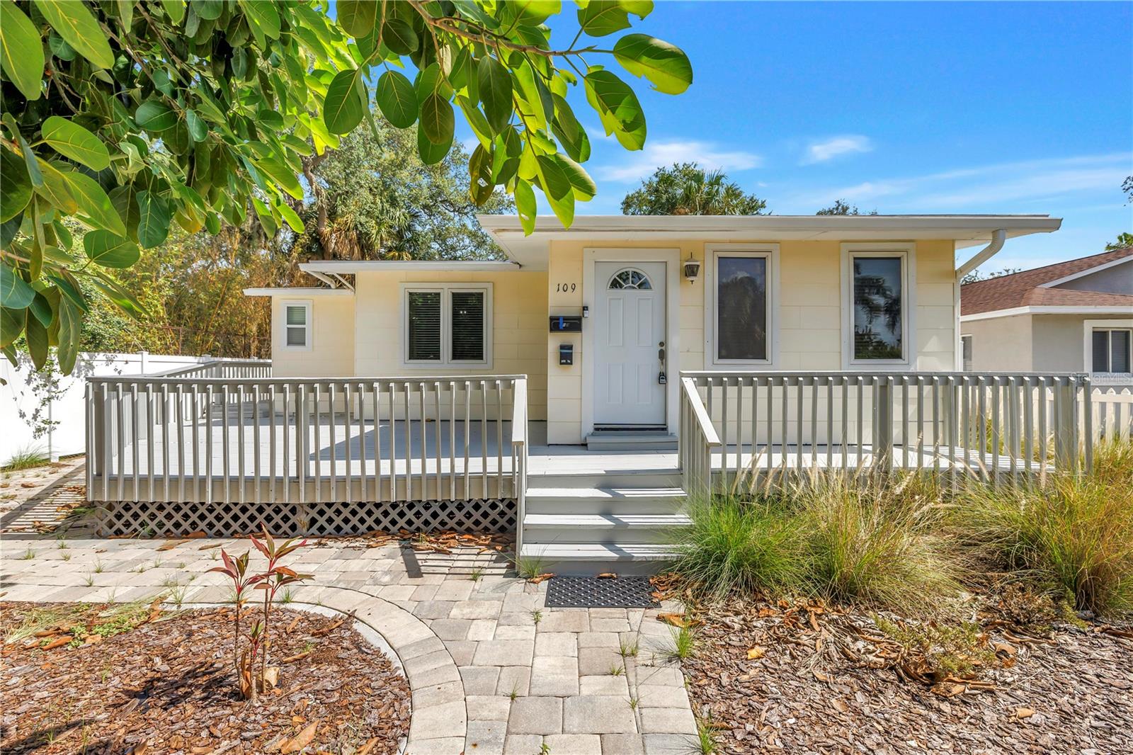 Photo of 109 20TH AVENUE ST PETERSBURG FL 33705