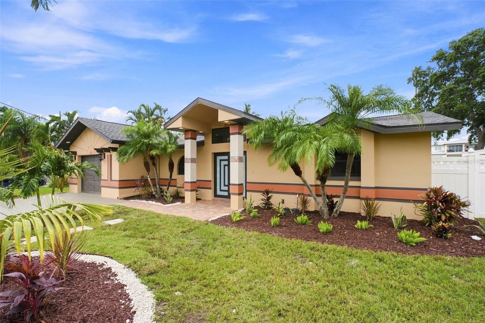 Photo of 15918 REDINGTON DRIVE REDINGTON BEACH FL 33708