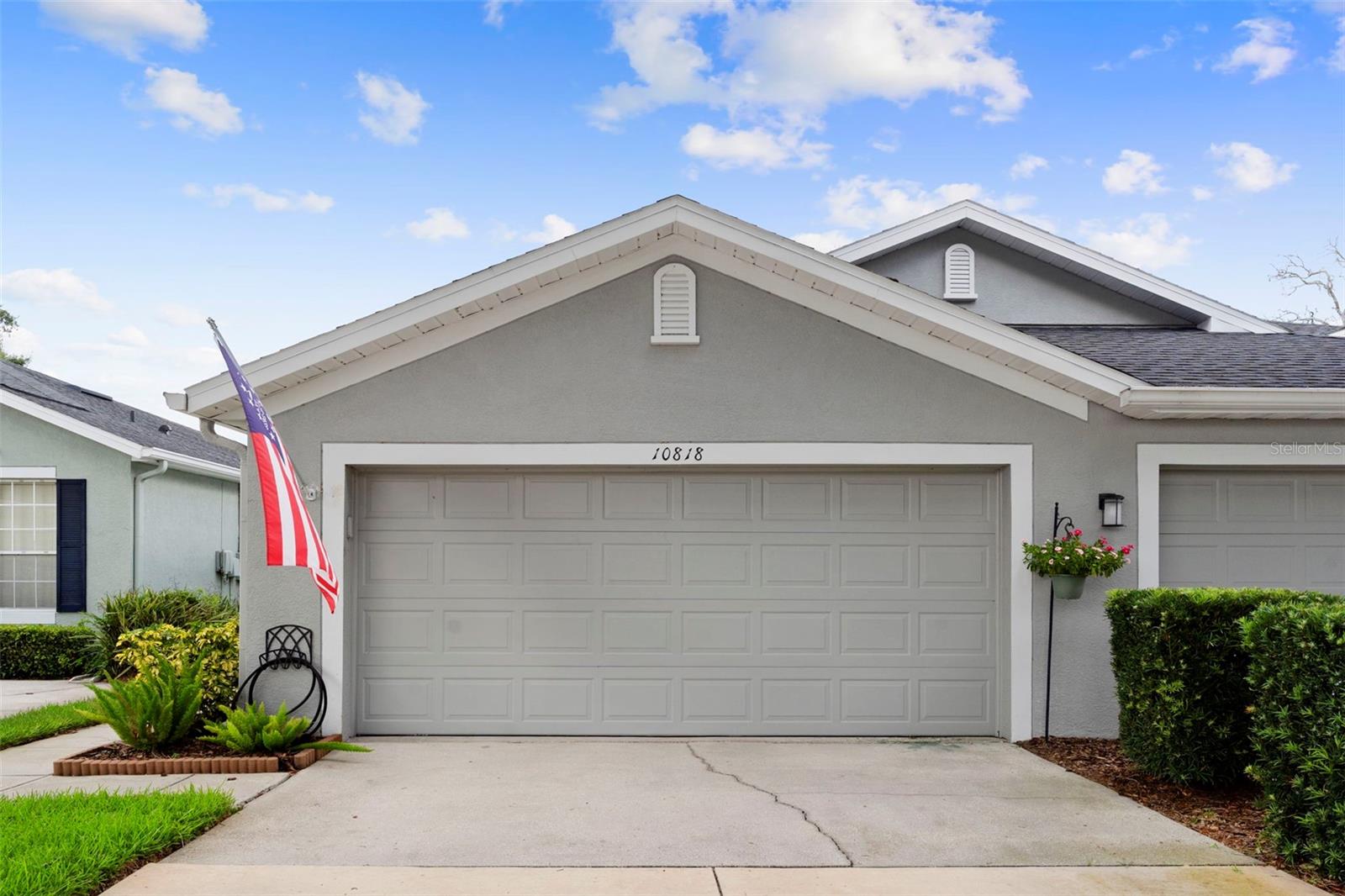Photo of 10818 ASHFORD OAKS DRIVE TAMPA FL 33625