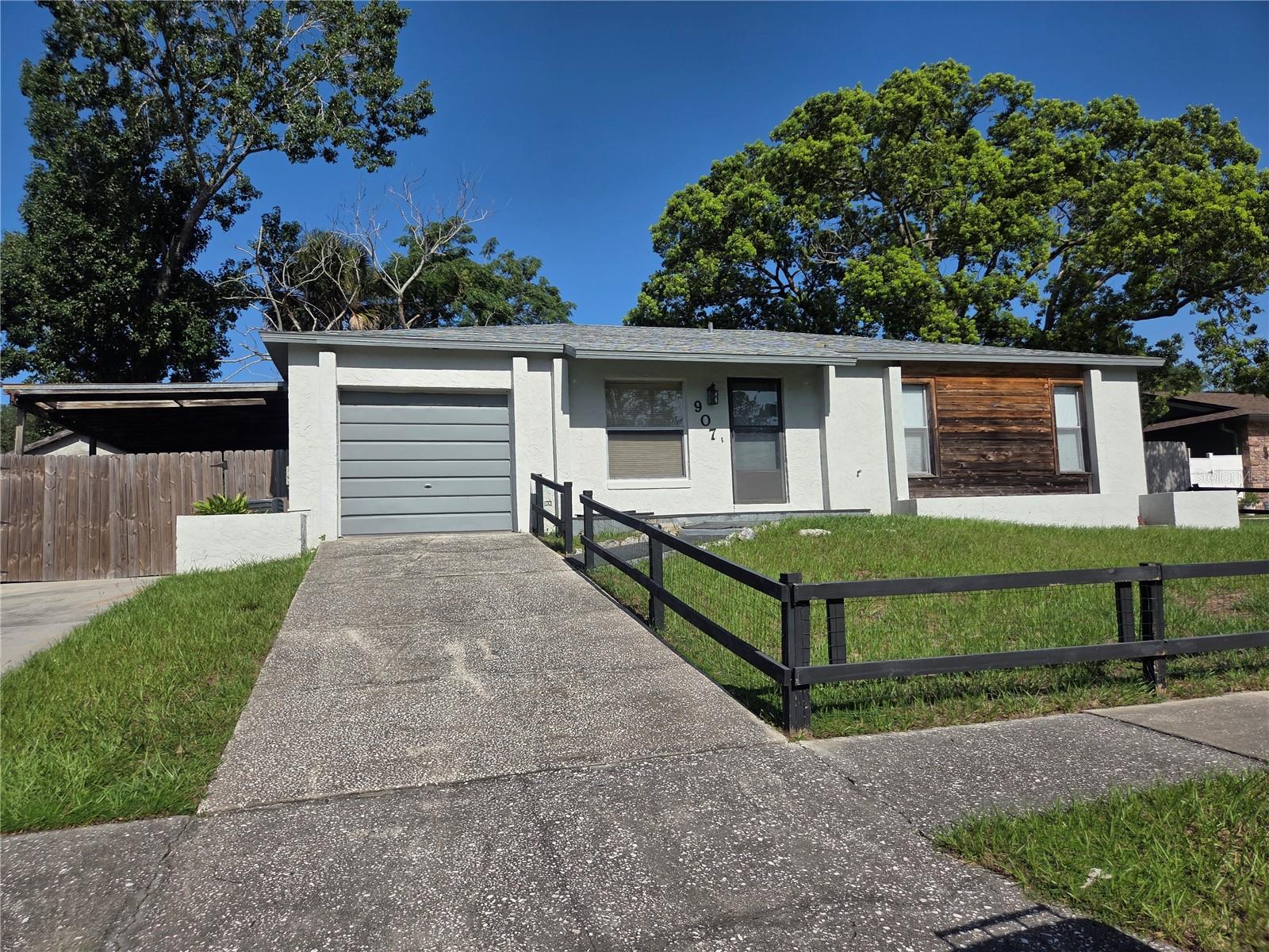 Photo of 907 CUTLER DRIVE SEFFNER FL 33584