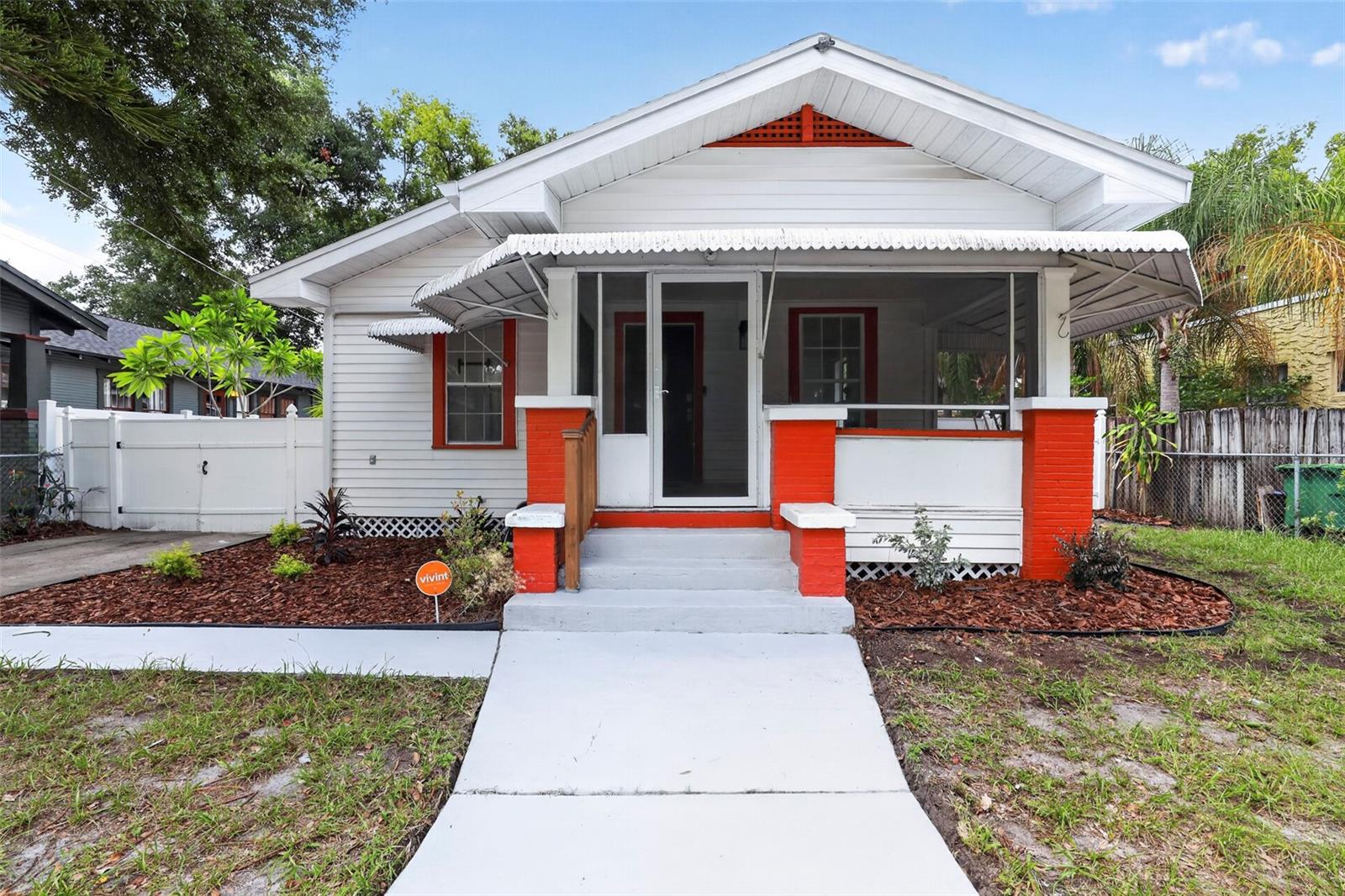 Photo of 813 E NEW ORLEANS AVENUE TAMPA FL 33603