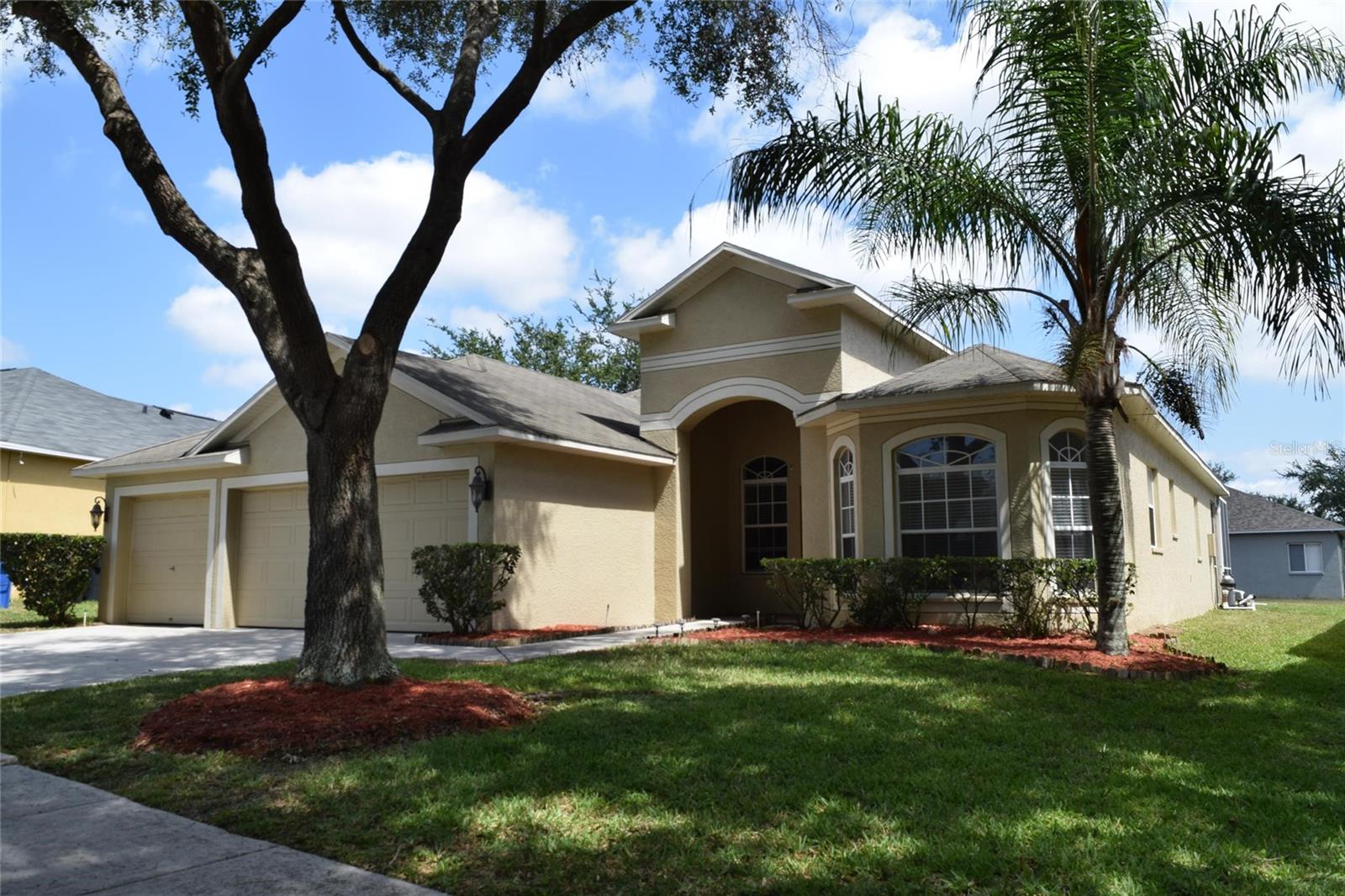 Photo of 4222 BALINGTON DRIVE VALRICO FL 33596