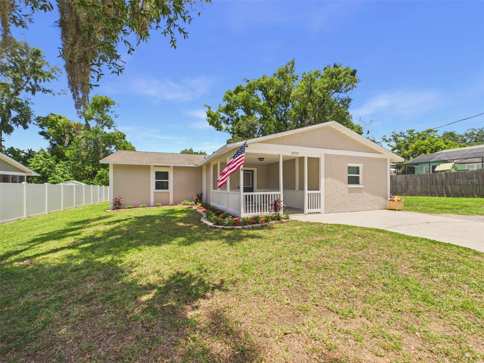Photo of 37207 MCMINN AVENUE DADE CITY FL 33525