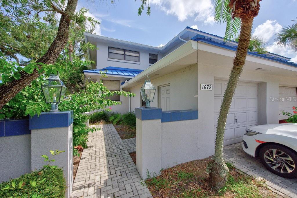 Photo of 1672 WATERMARK CIRCLE ST PETERSBURG FL 33702