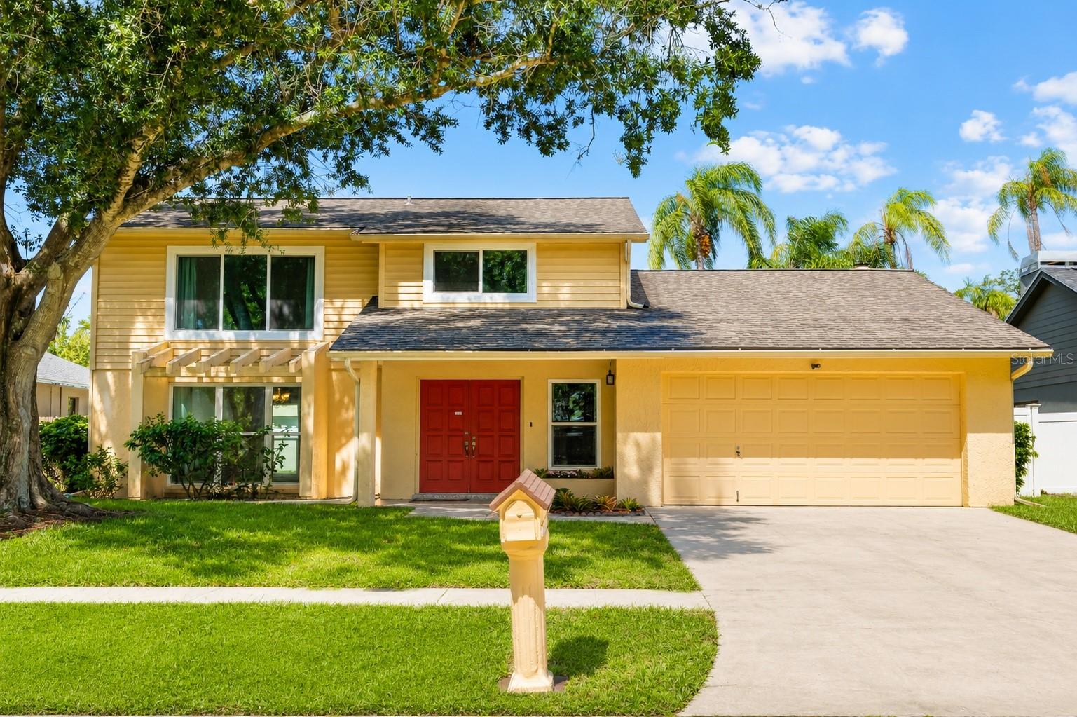 Photo of 10904 AUTUMN OAK PLACE TAMPA FL 33618