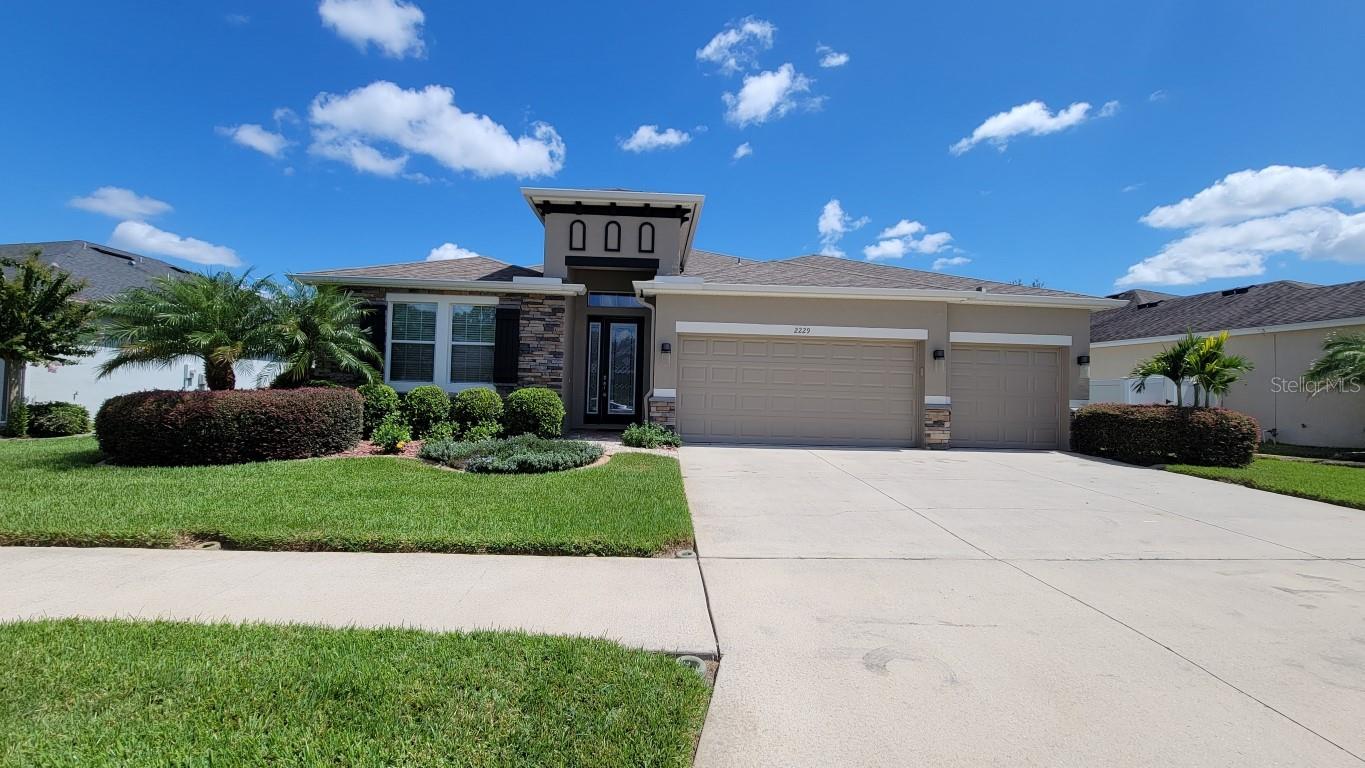 Photo of 2229 VALTERRA VISTA WAY VALRICO FL 33594